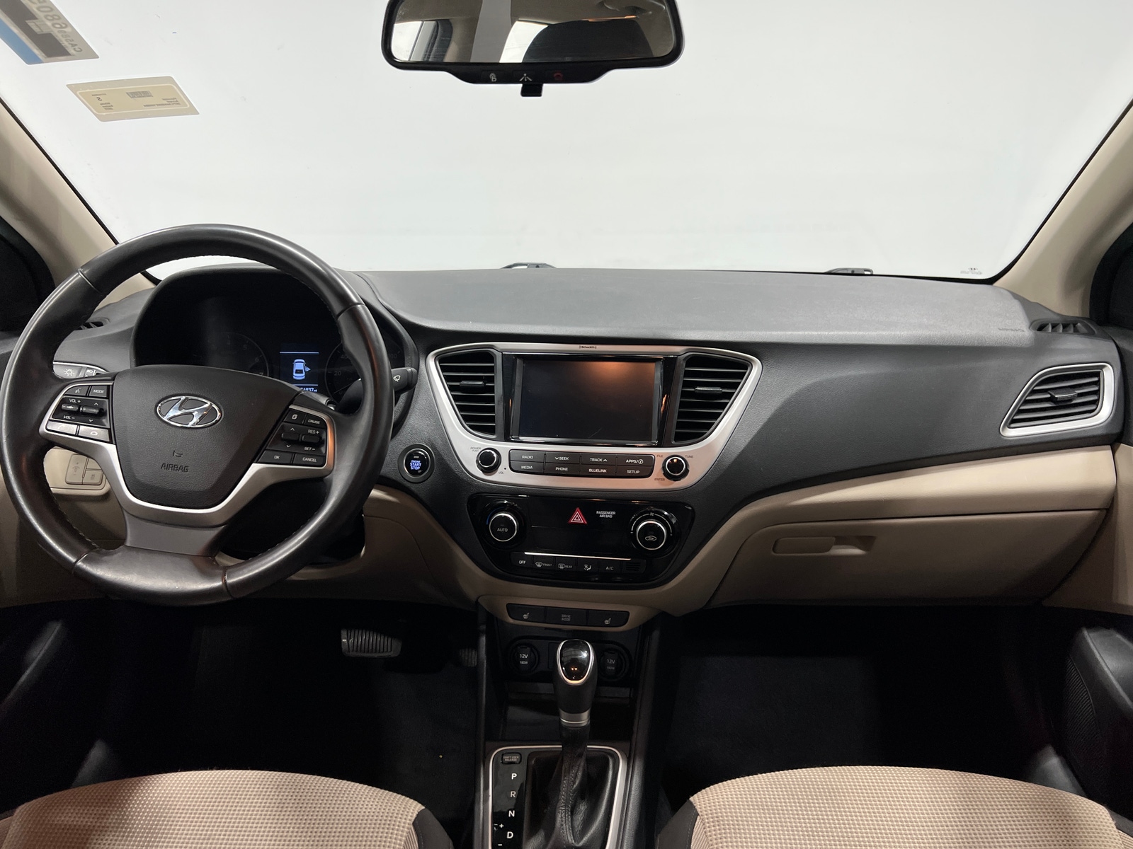 Thumbnail: 2022 Hyundai Accent - 3