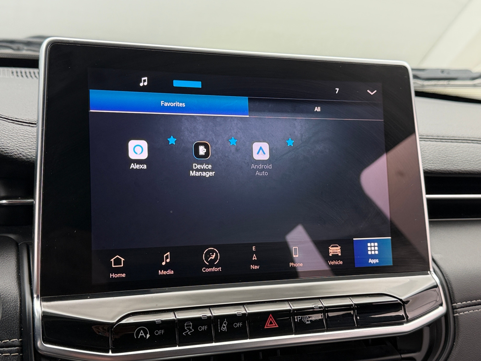 Thumbnail: 2023 Jeep Compass - 3