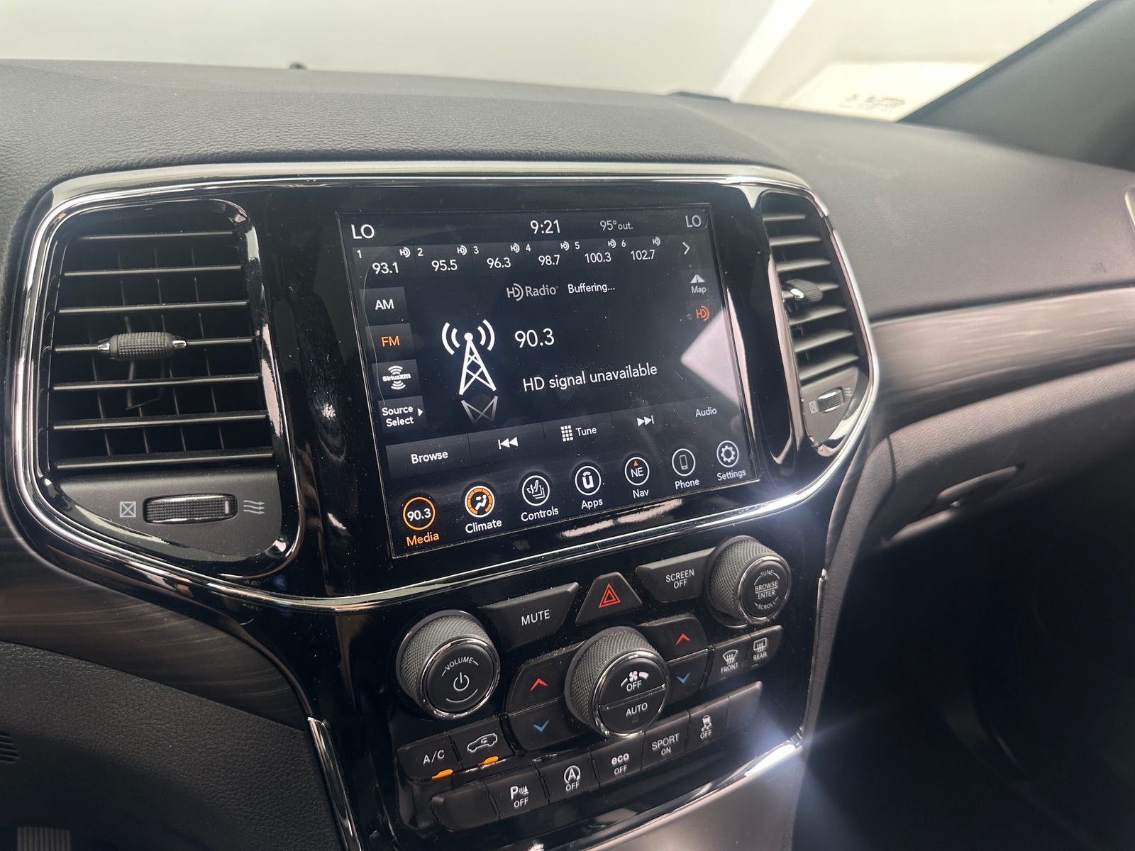 Thumbnail: 2019 Jeep Grand Cherokee - 4