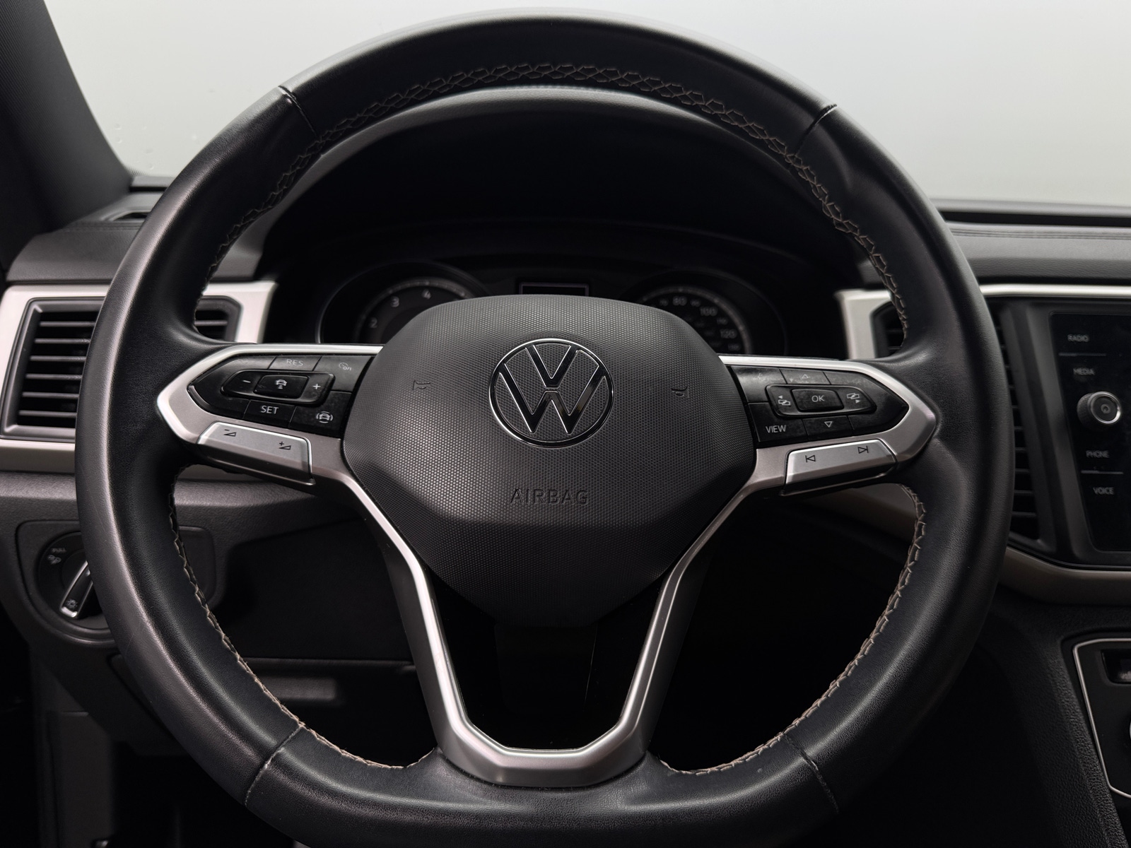 Thumbnail: 2021 Volkswagen Atlas - 4