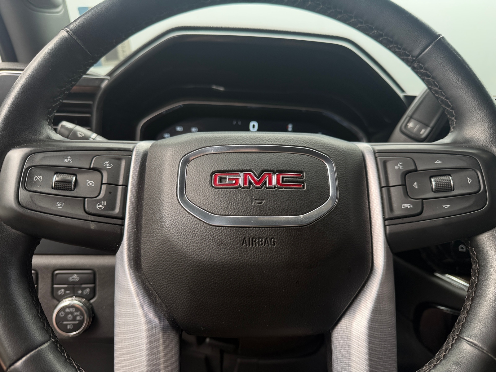 Thumbnail: 2023 GMC Sierra 1500 - 5