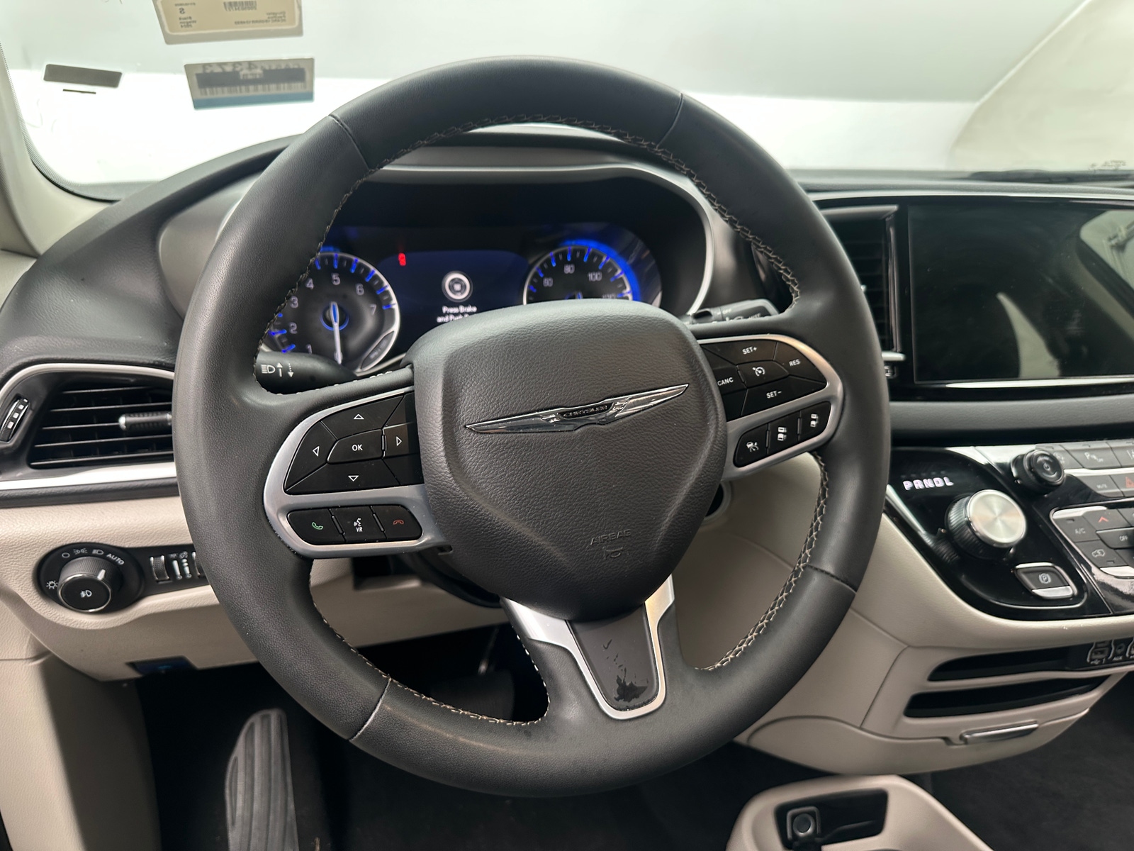 Thumbnail: 2024 Chrysler Pacifica - 4
