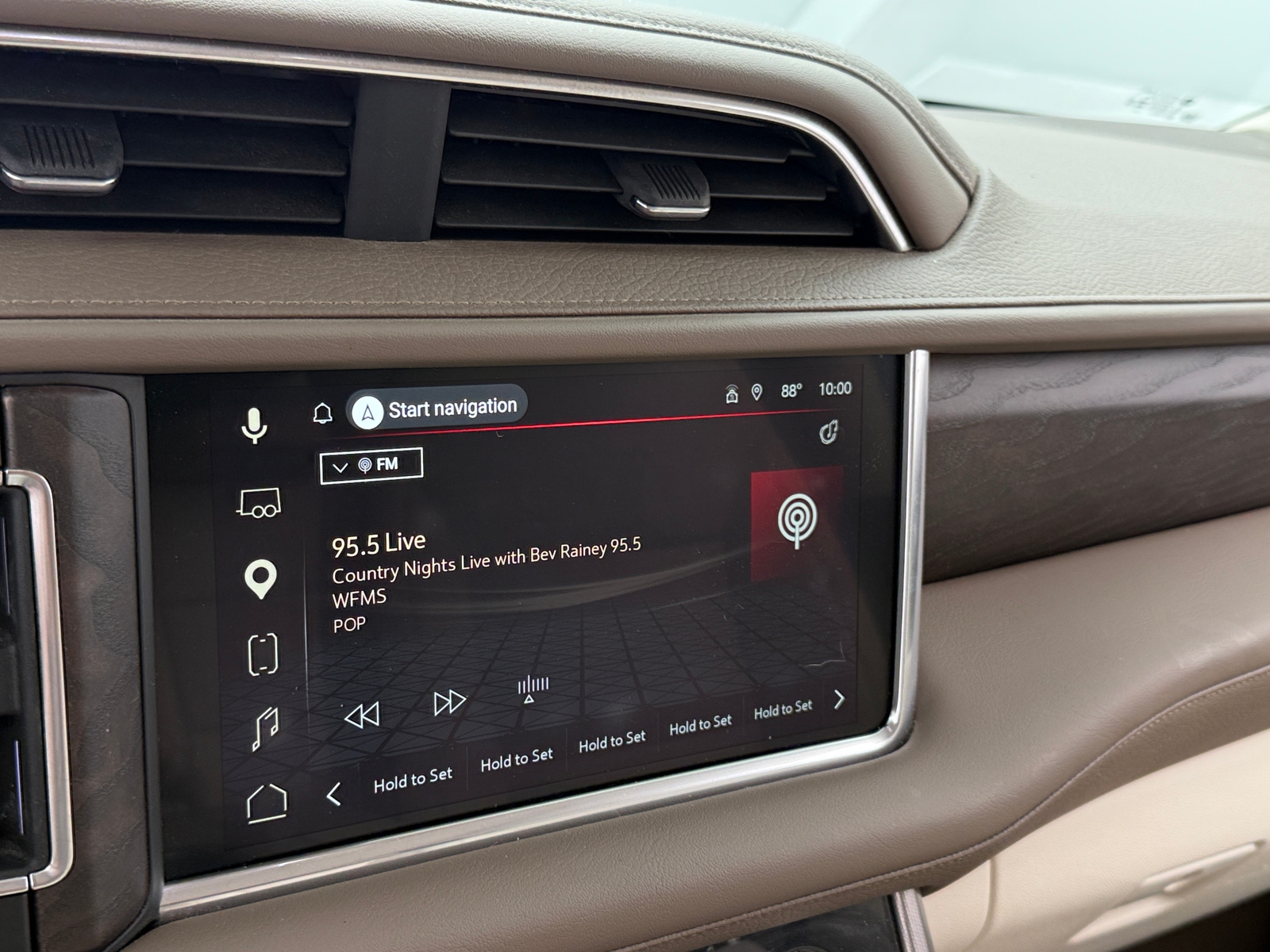 Thumbnail: 2024 GMC Yukon XL - 3