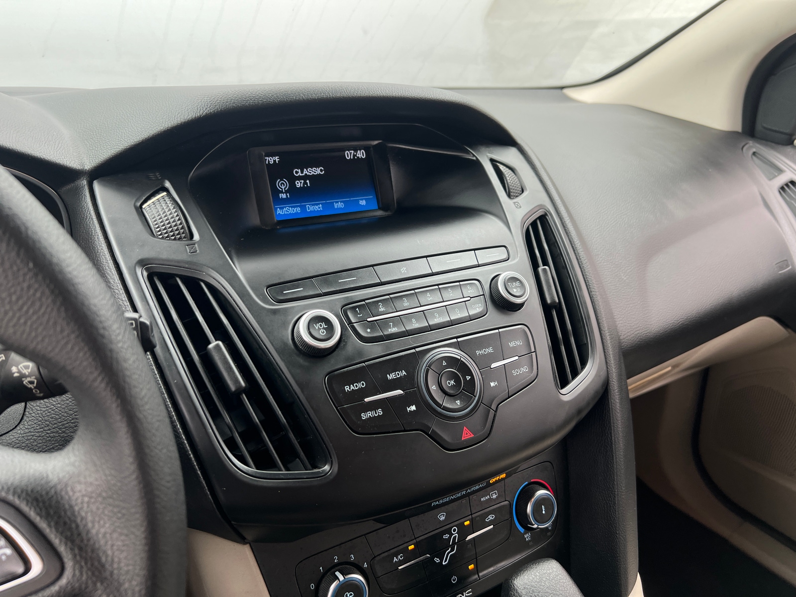 Thumbnail: 2018 Ford Focus - 4