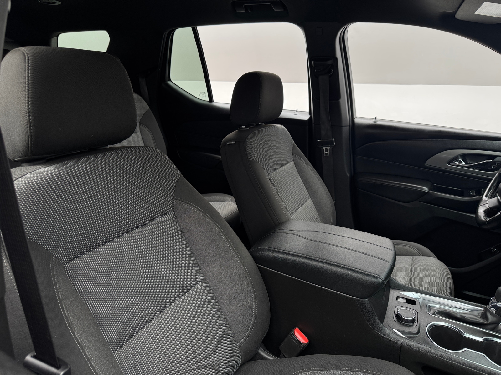 Thumbnail: 2023 Chevrolet Traverse - 2