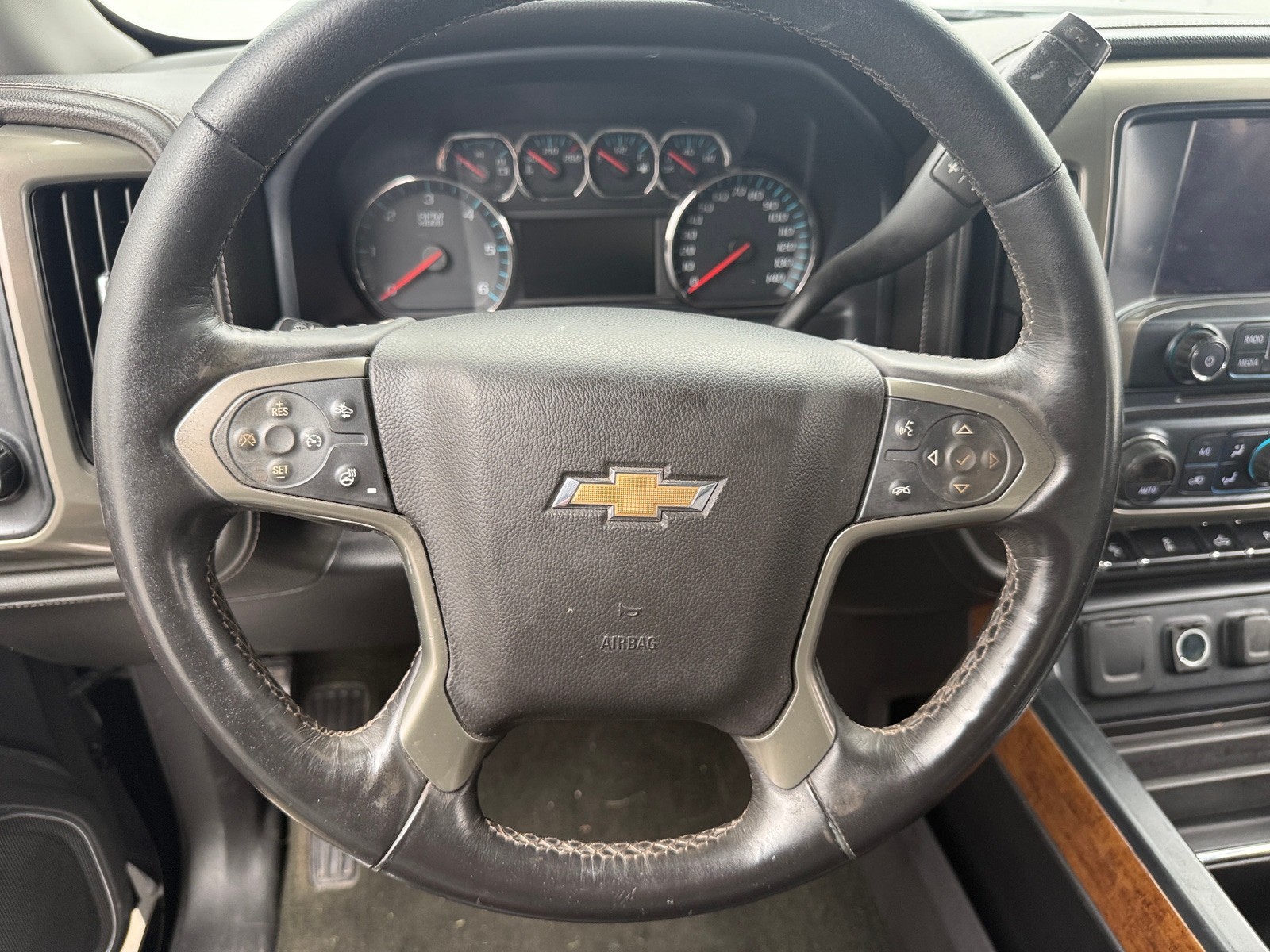 Thumbnail: 2017 Chevrolet Silverado 1500 - 4