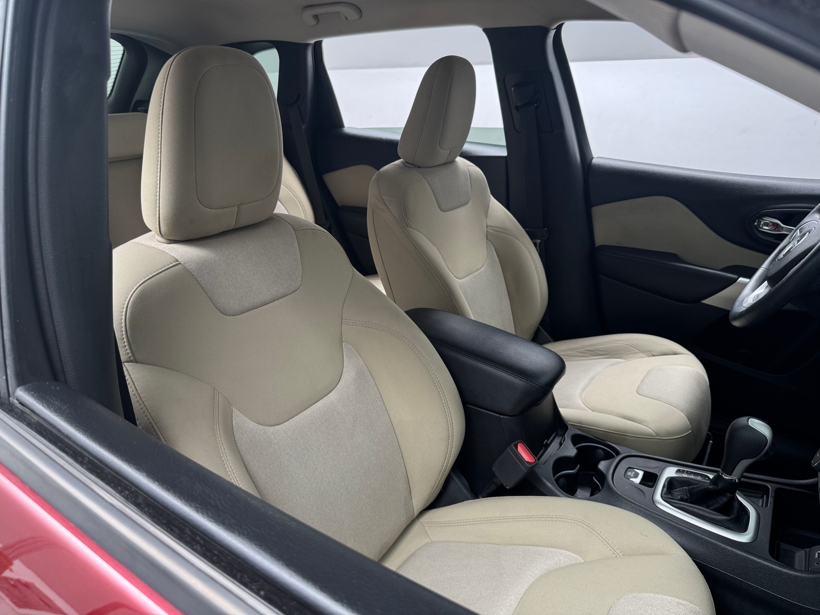 Thumbnail: 2018 Jeep Cherokee - 2