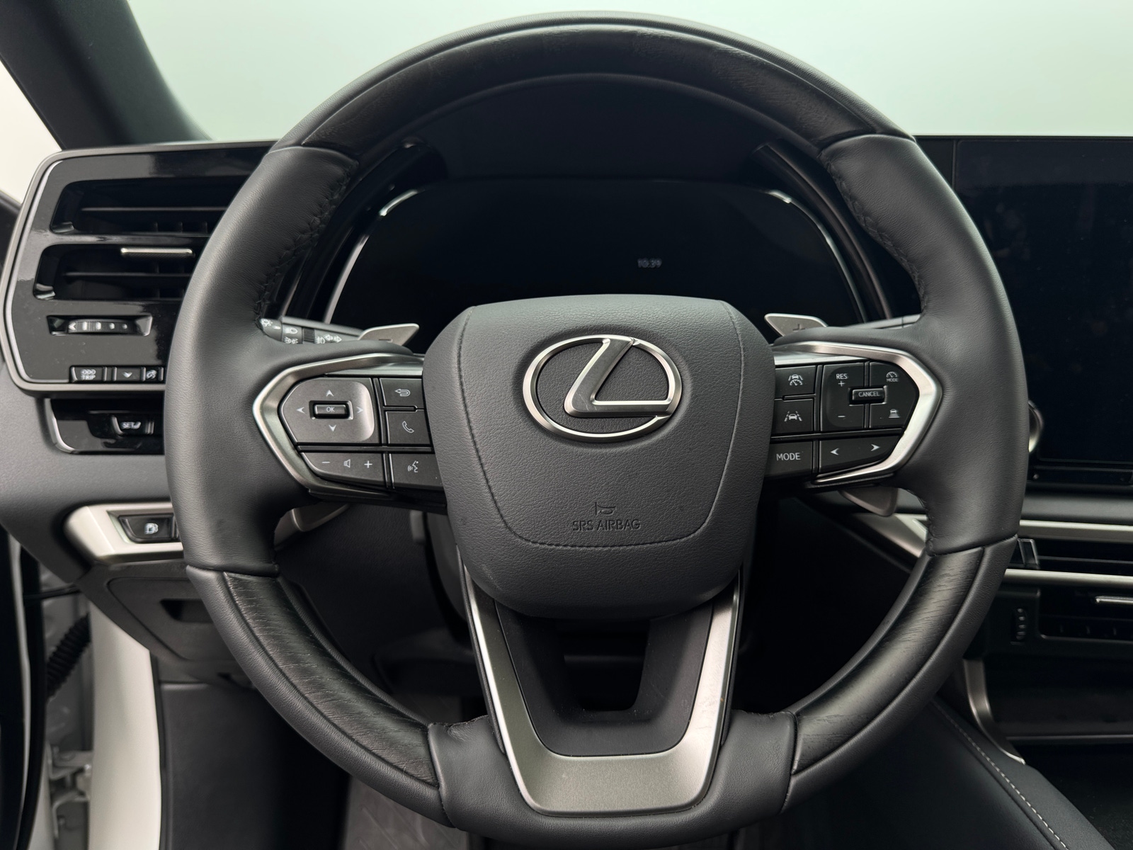 Thumbnail: 2025 Lexus RX - 5