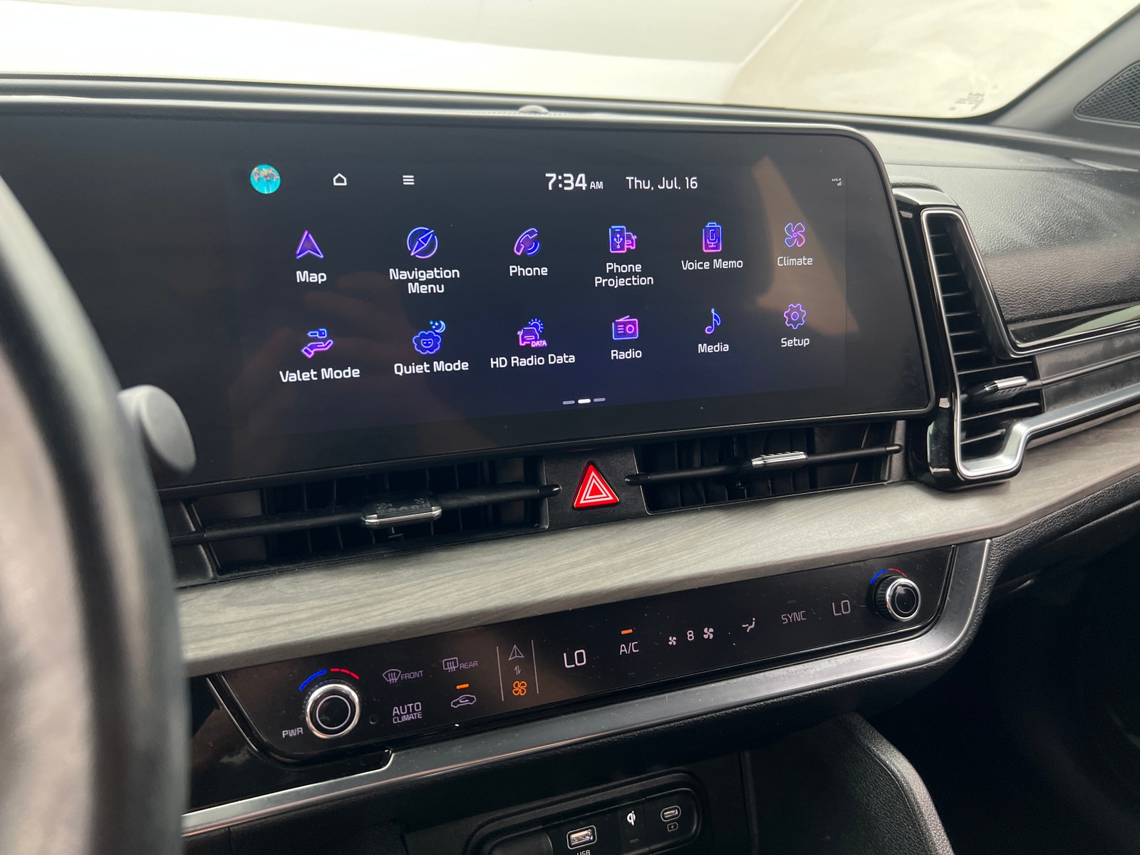 Thumbnail: 2024 Kia Sportage - 3