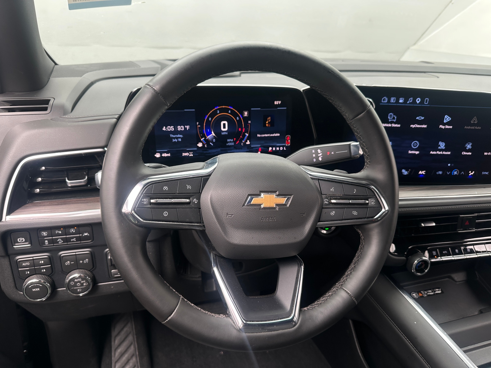 Thumbnail: 2026 Chevrolet Suburban - 4