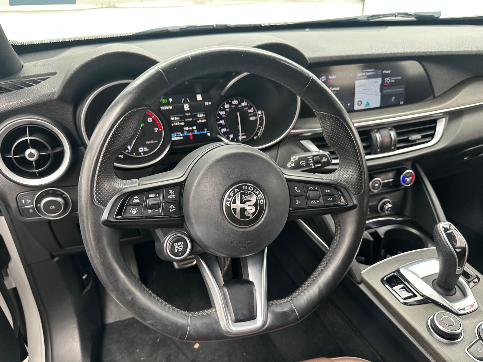 Thumbnail: 2022 Alfa Romeo Stelvio - 4