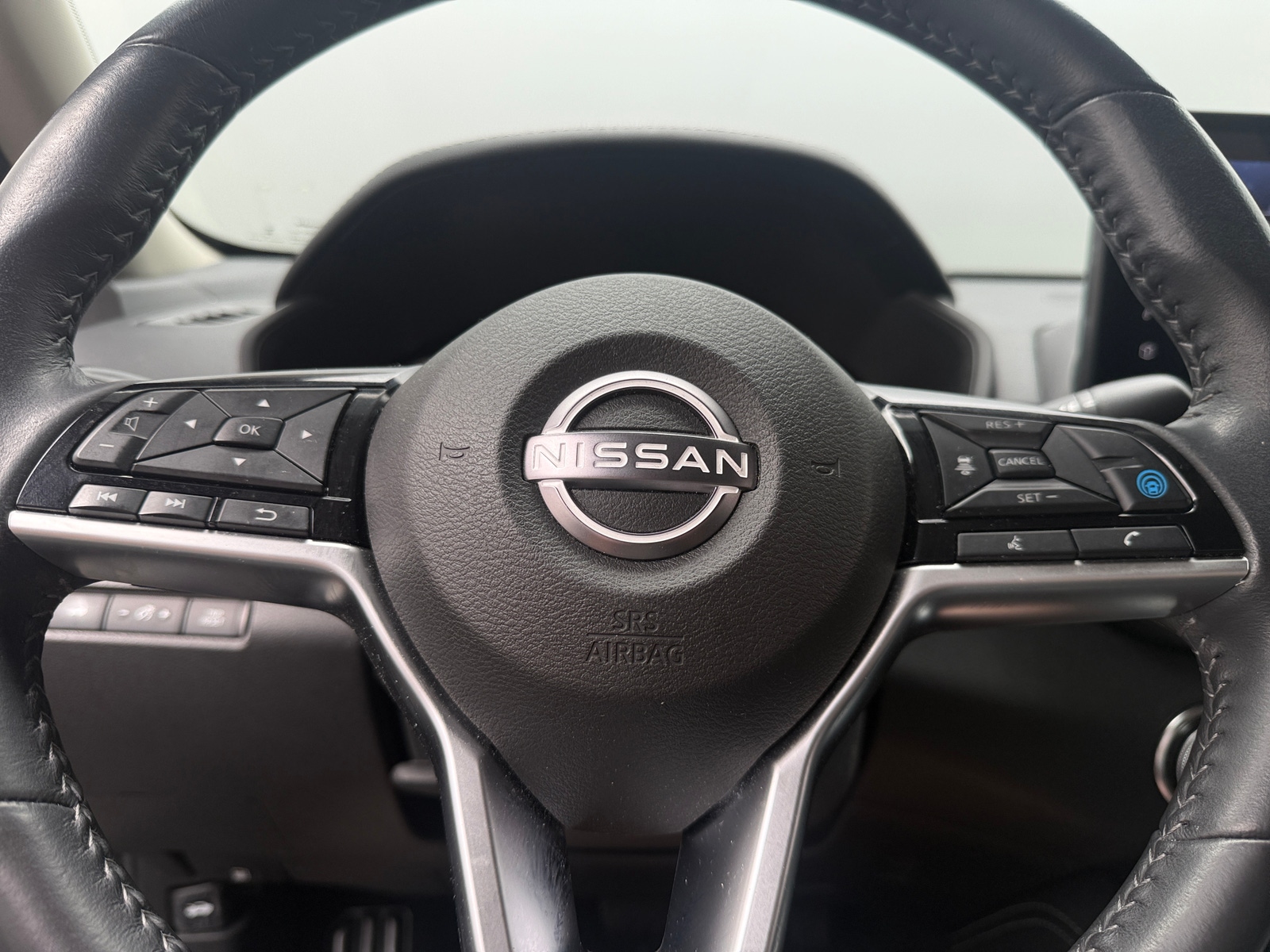 Thumbnail: 2023 Nissan Altima - 5