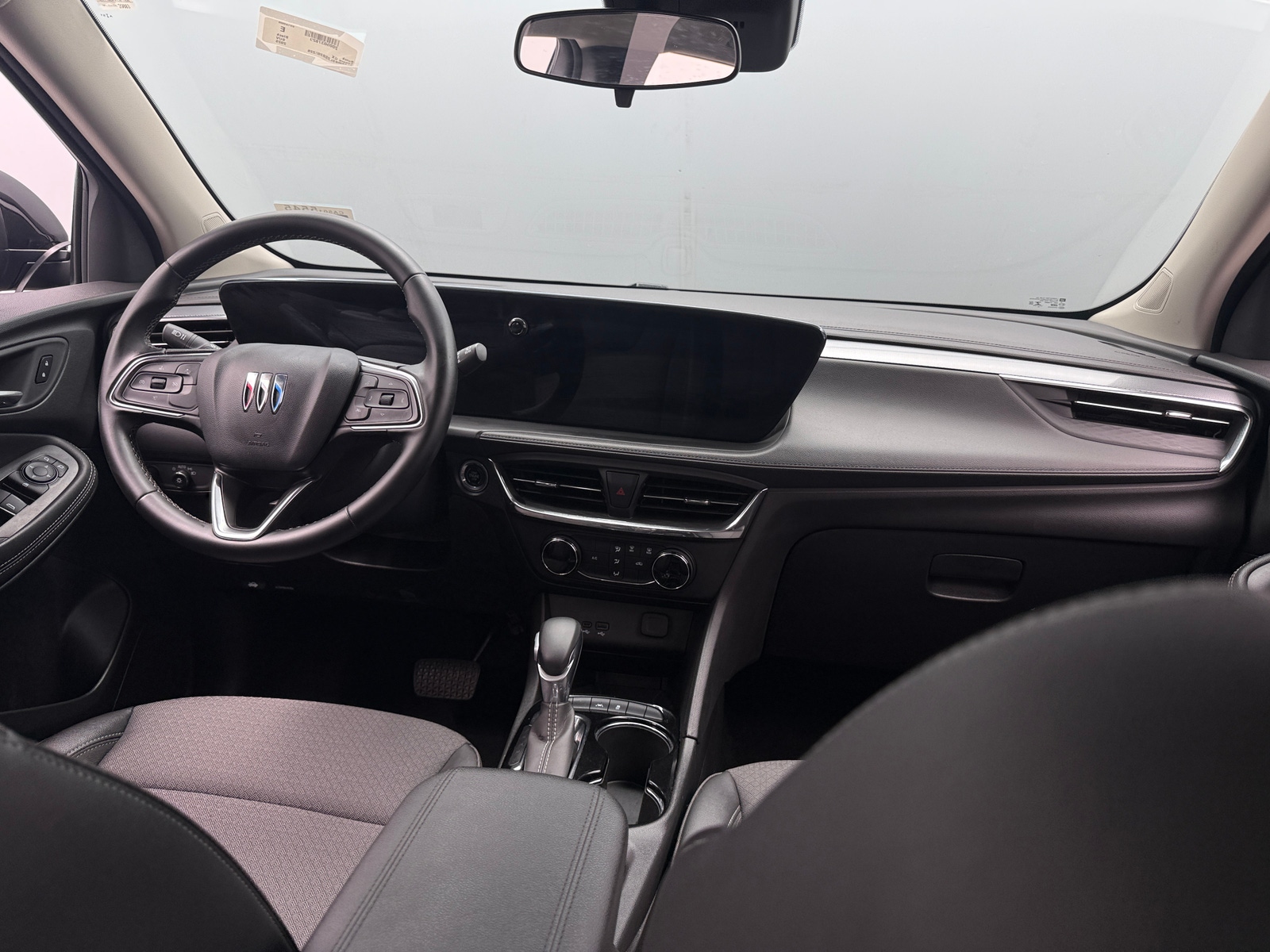 Thumbnail: 2025 Buick Encore GX - 3