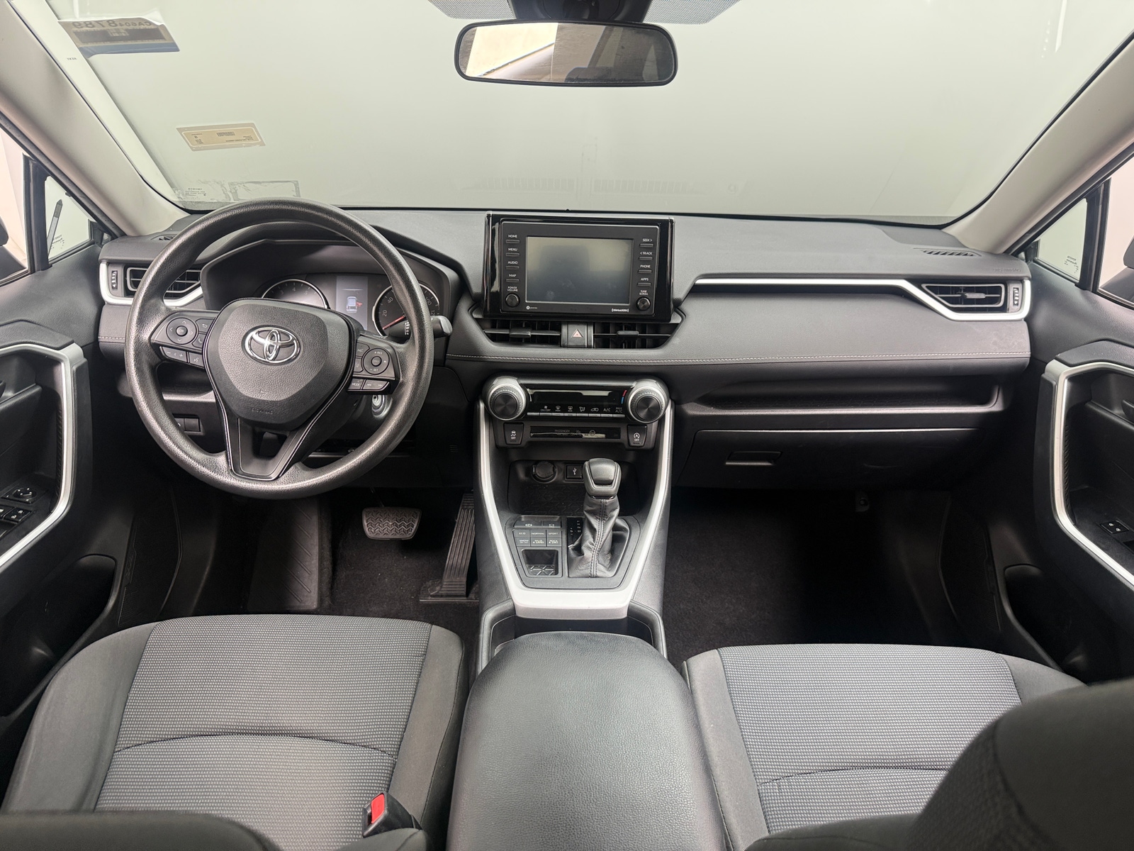 Thumbnail: 2021 Toyota RAV4 - 3