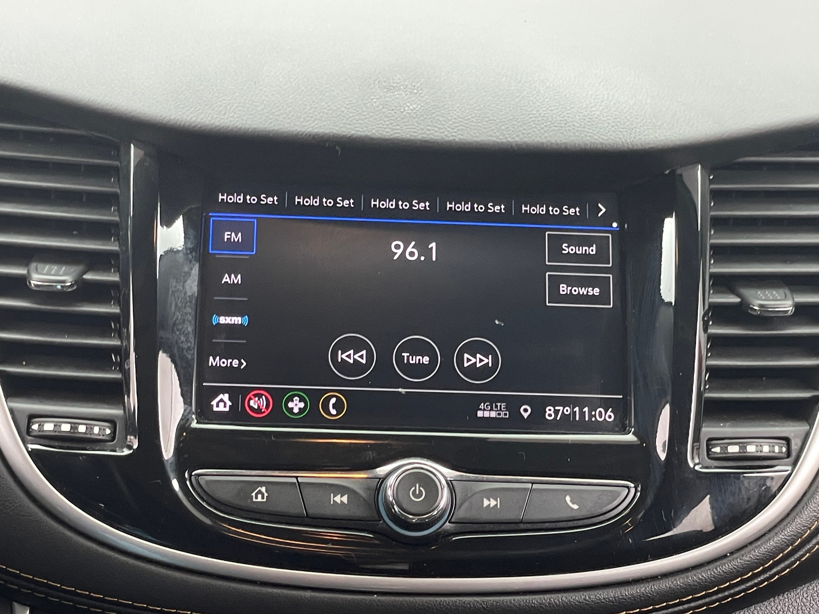 Thumbnail: 2020 Chevrolet Trax - 4