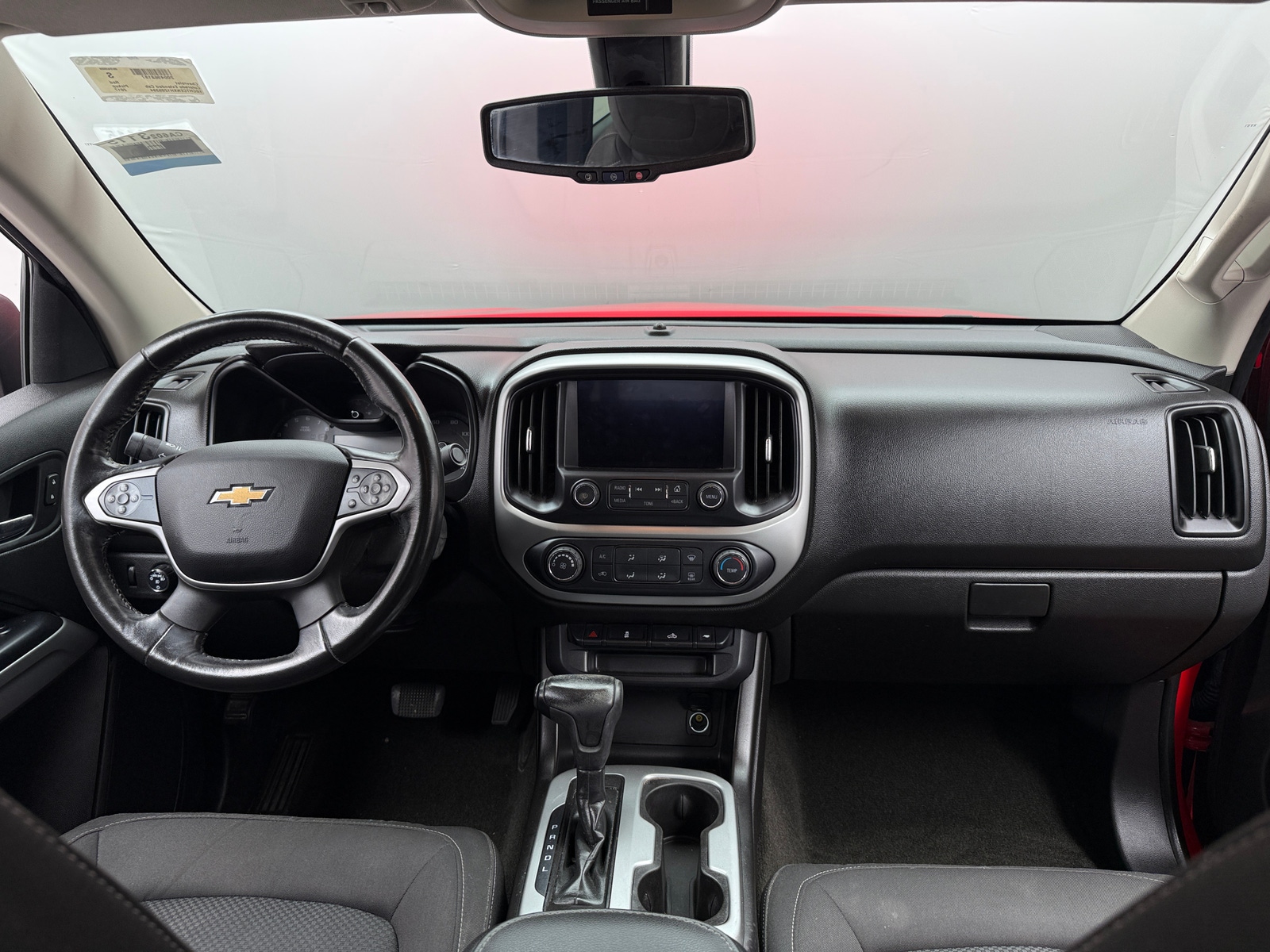 Thumbnail: 2017 Chevrolet Colorado - 3