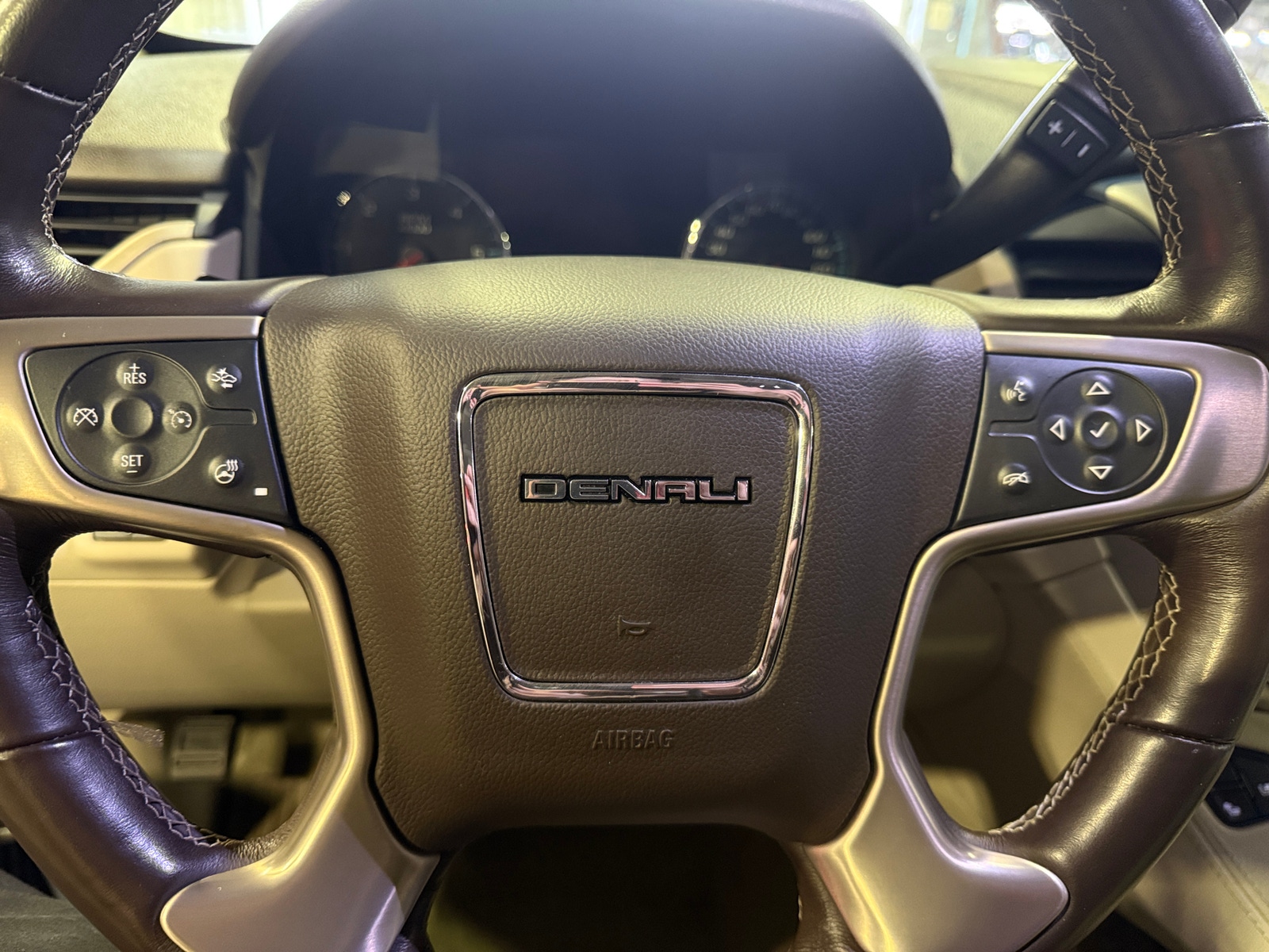 Thumbnail: 2018 GMC Yukon - 4