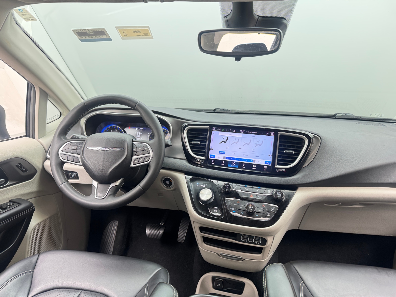 Thumbnail: 2023 Chrysler Pacifica - 2