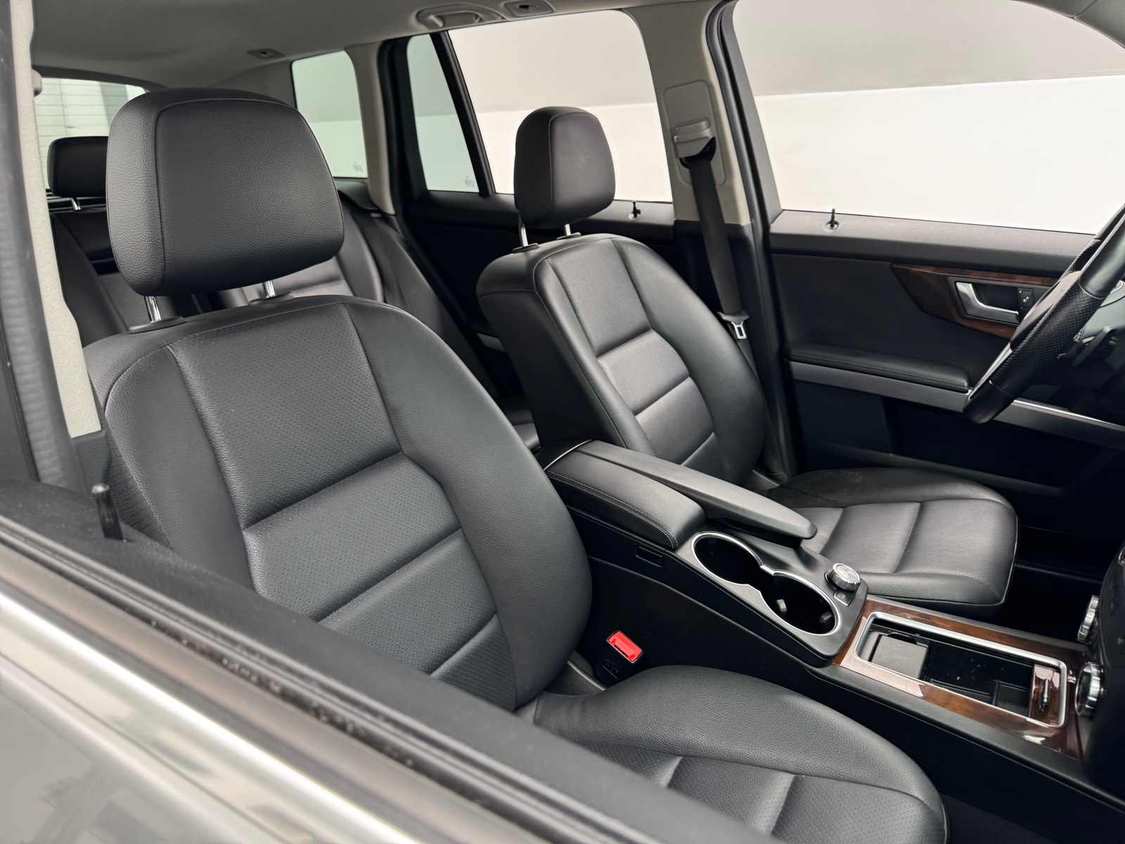 Thumbnail: 2015 Mercedes-Benz GLK - 2