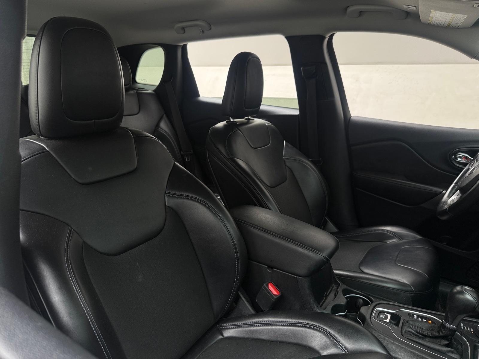 Thumbnail: 2019 Jeep Cherokee - 2