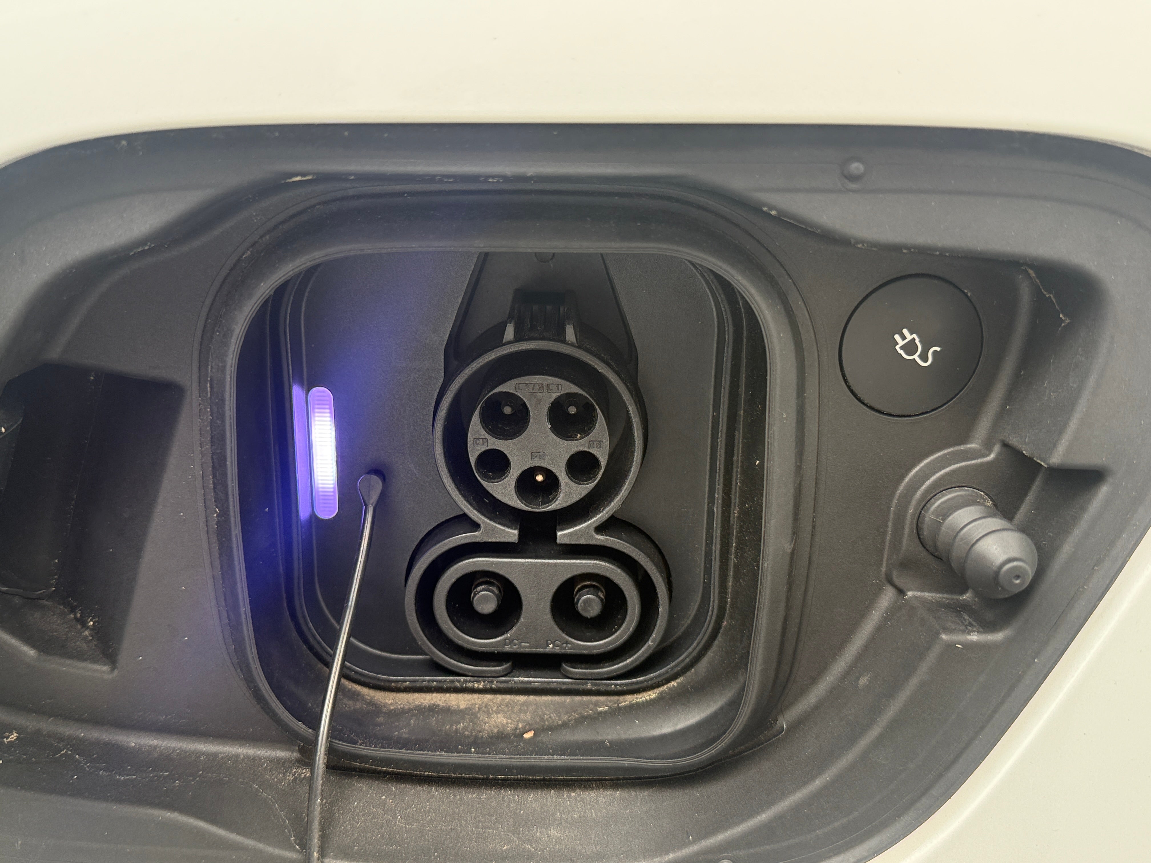 Used 2023 Volvo C40 Plus with VIN YV4ED3GL8P2034081 for sale in Oak Creek, WI