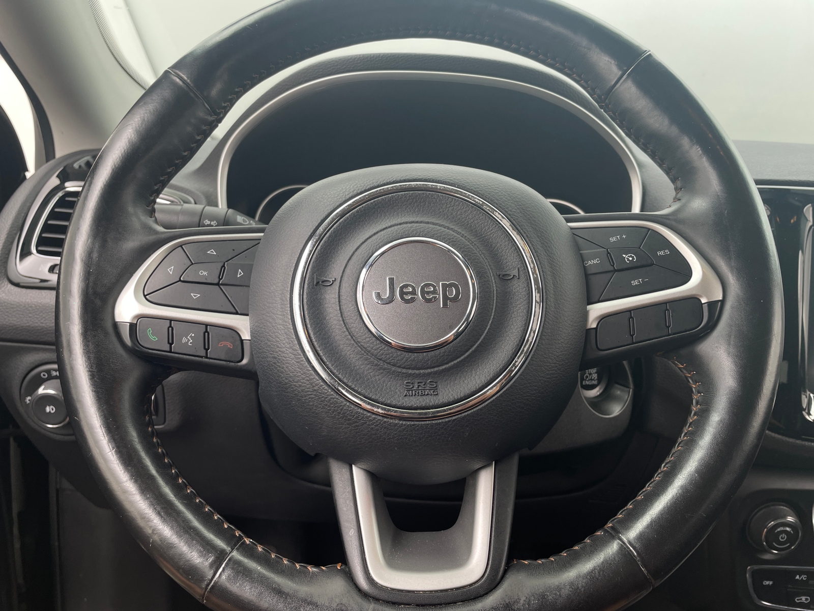 Thumbnail: 2018 Jeep Compass - 4