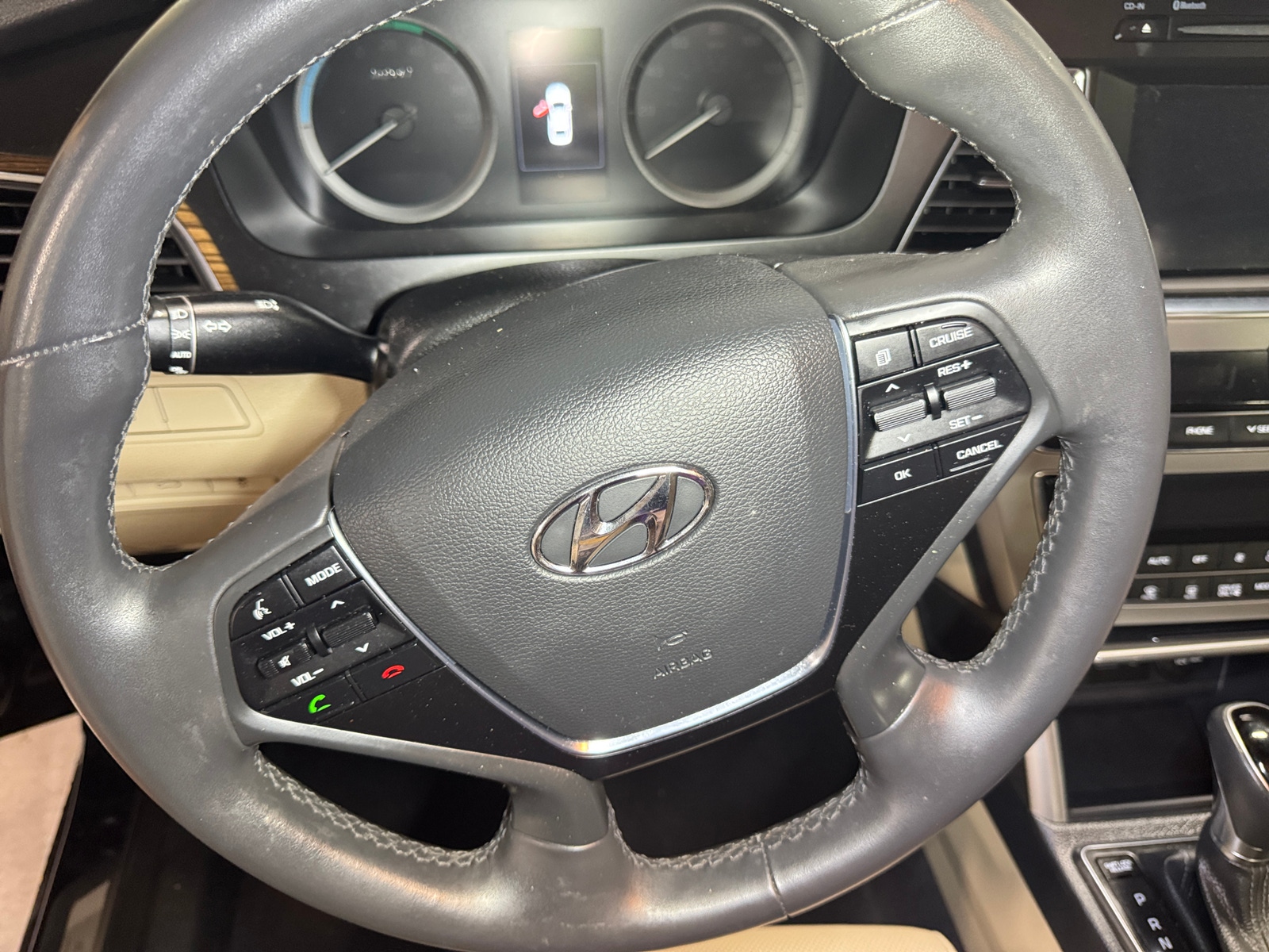 Thumbnail: 2017 Hyundai Sonata - 4