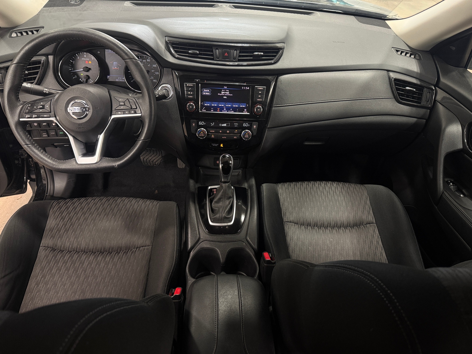 Thumbnail: 2020 Nissan Rogue - 3