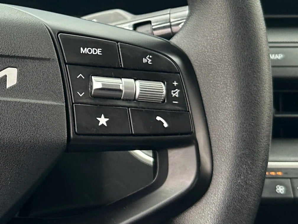 2025 Kia K4 LXS - Photo 12