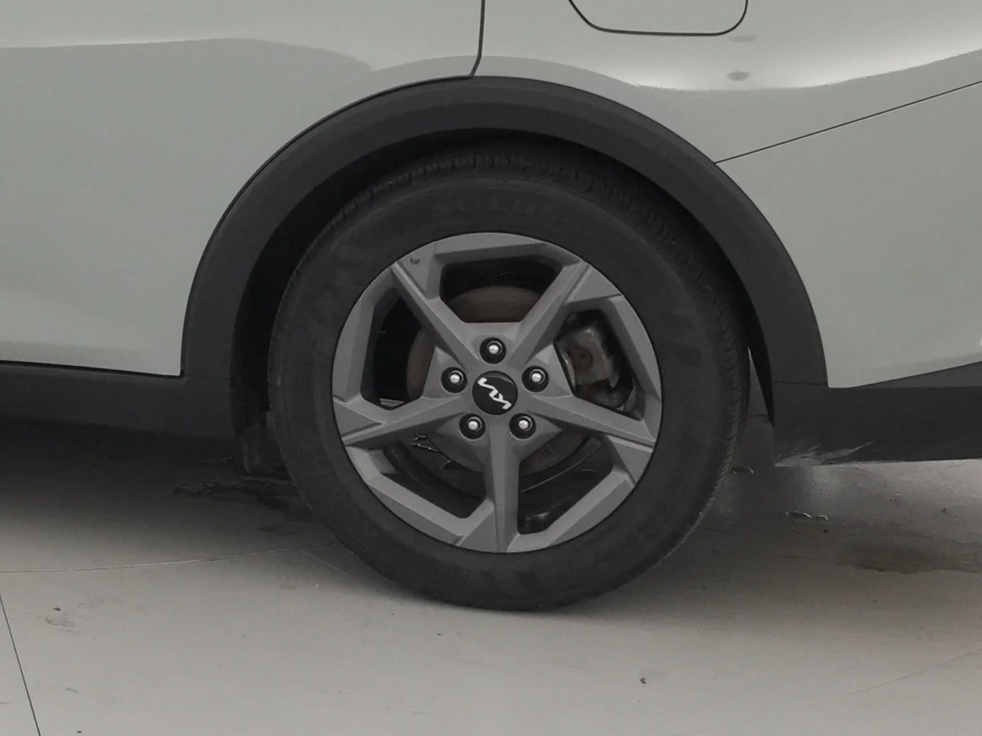 2025 Kia K4 LXS - Photo 14