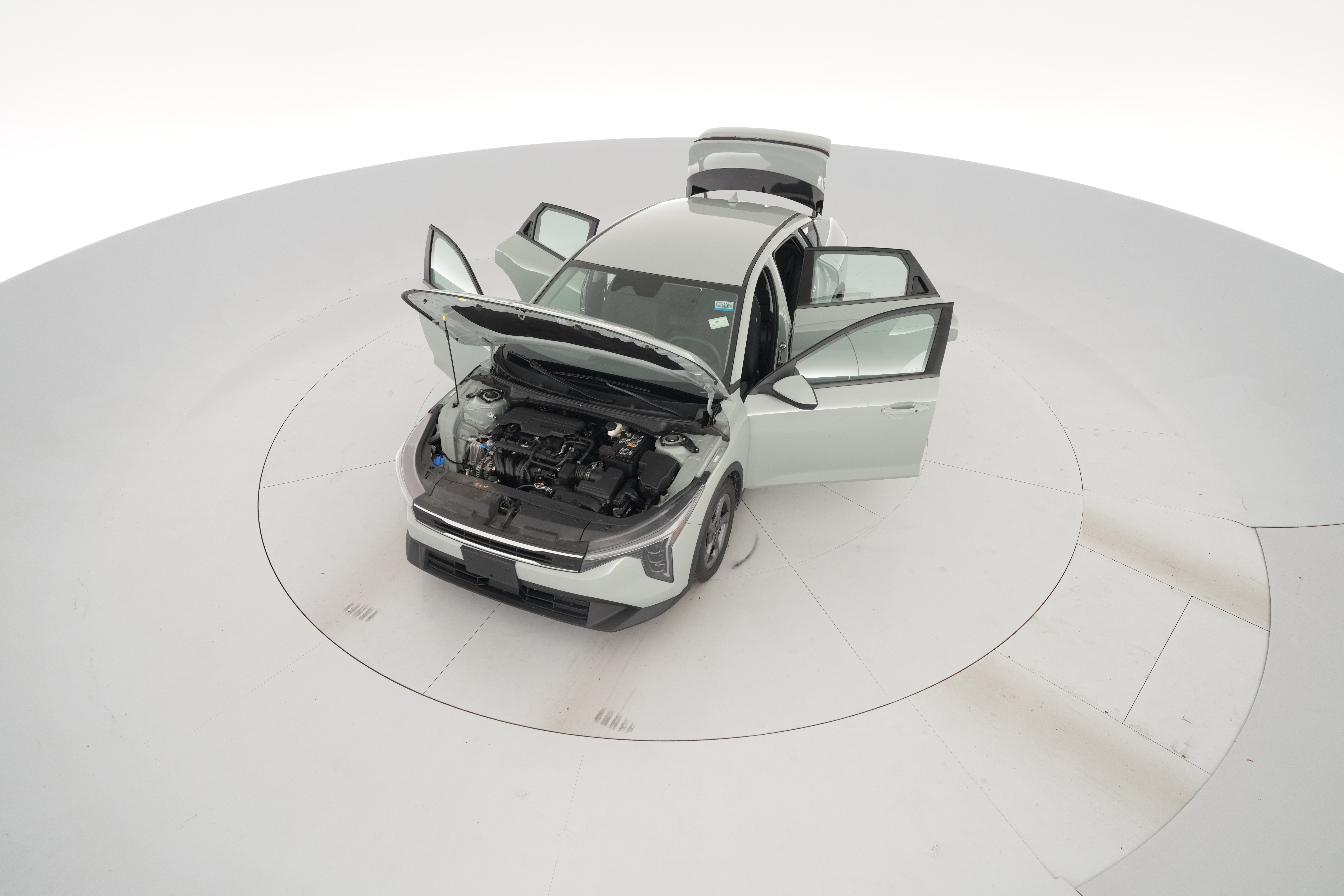 2025 Kia K4 LXS - Photo 33