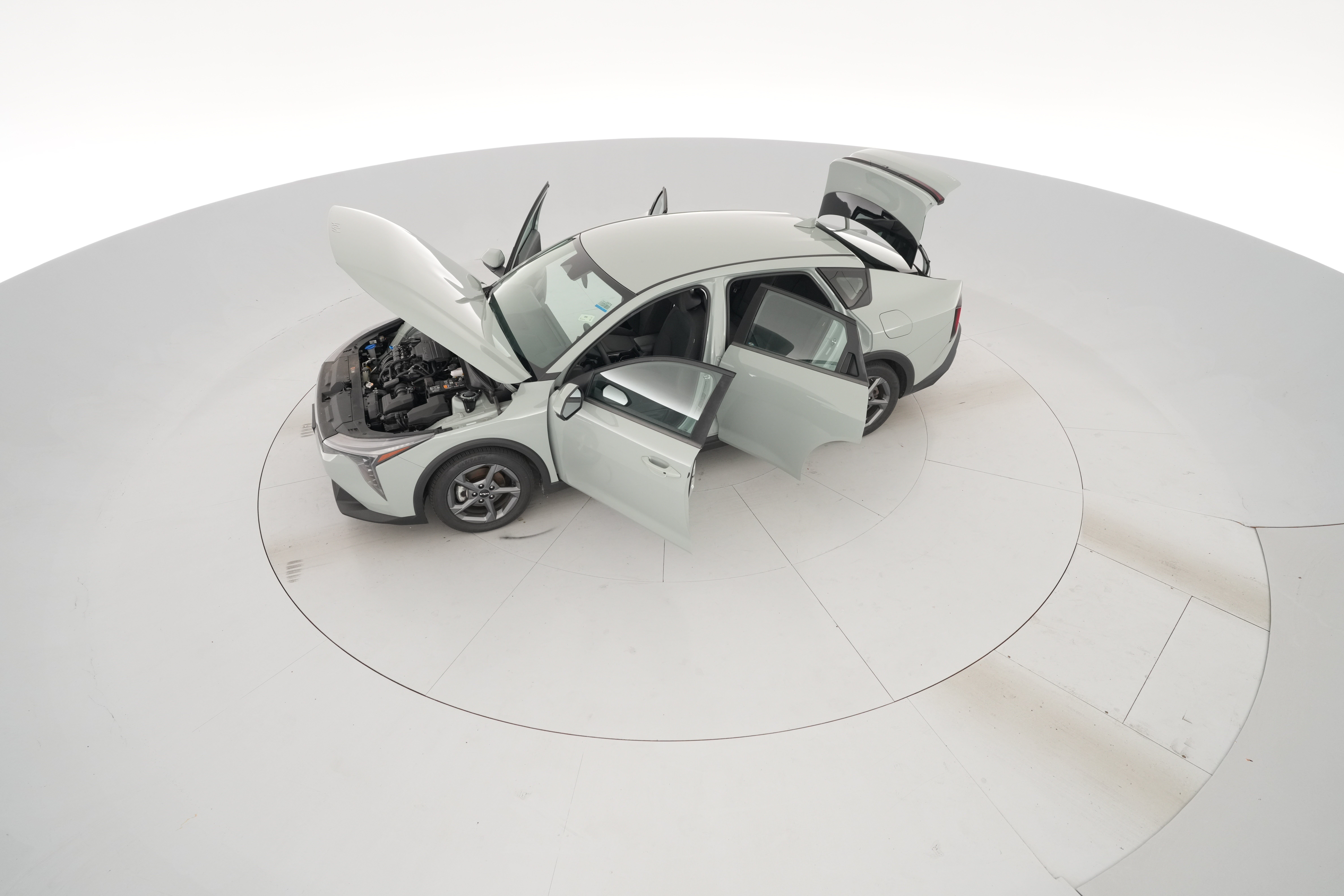 2025 Kia K4 LXS - Photo 35