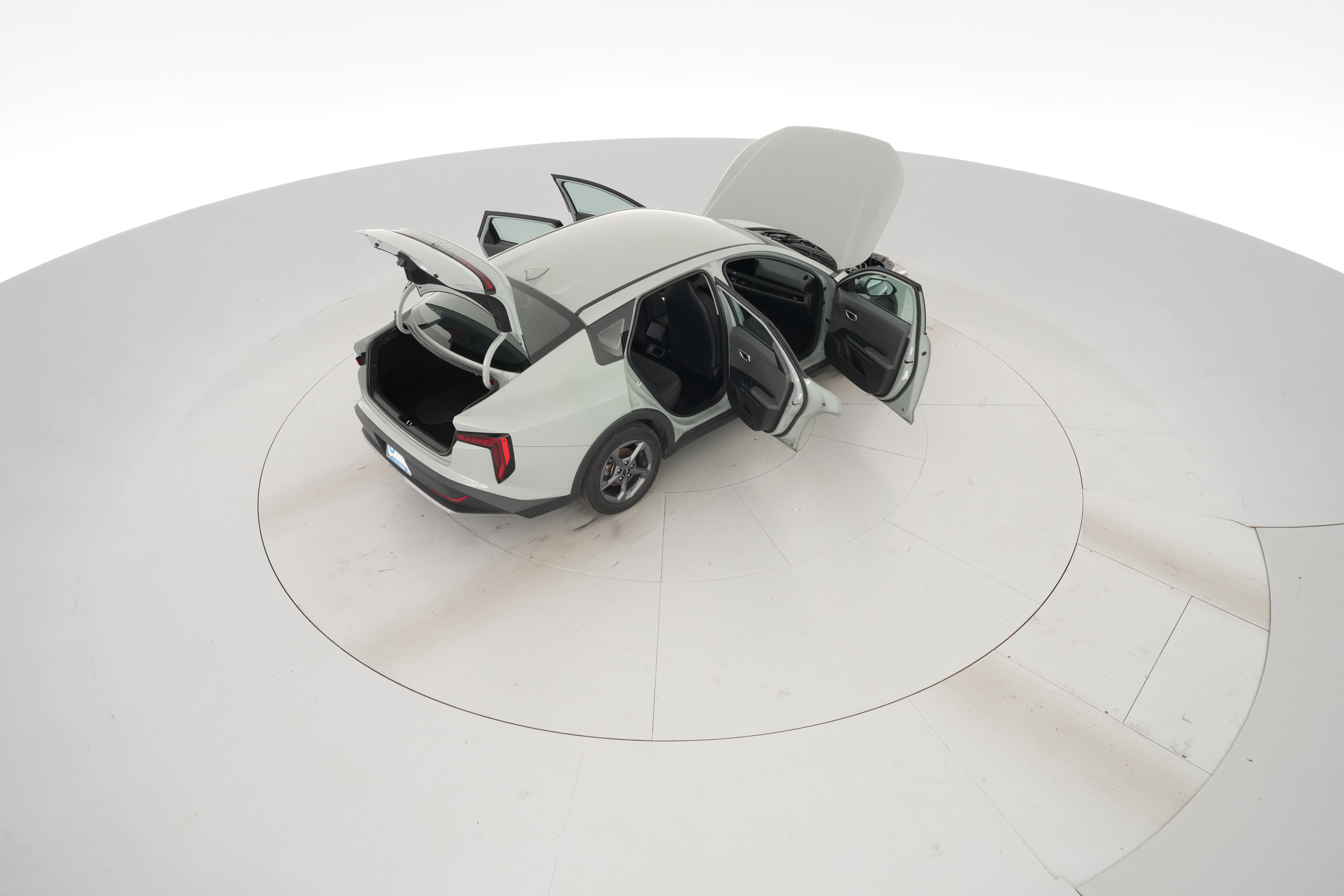 2025 Kia K4 LXS - Photo 42