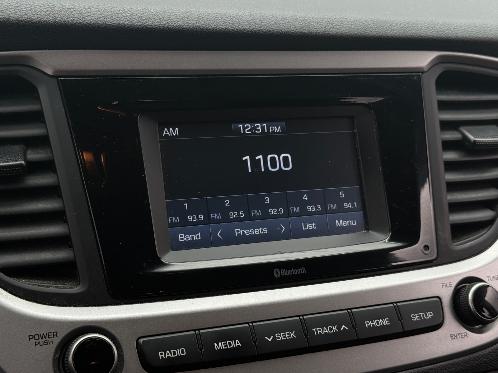 Thumbnail: 2021 Hyundai Accent - 4