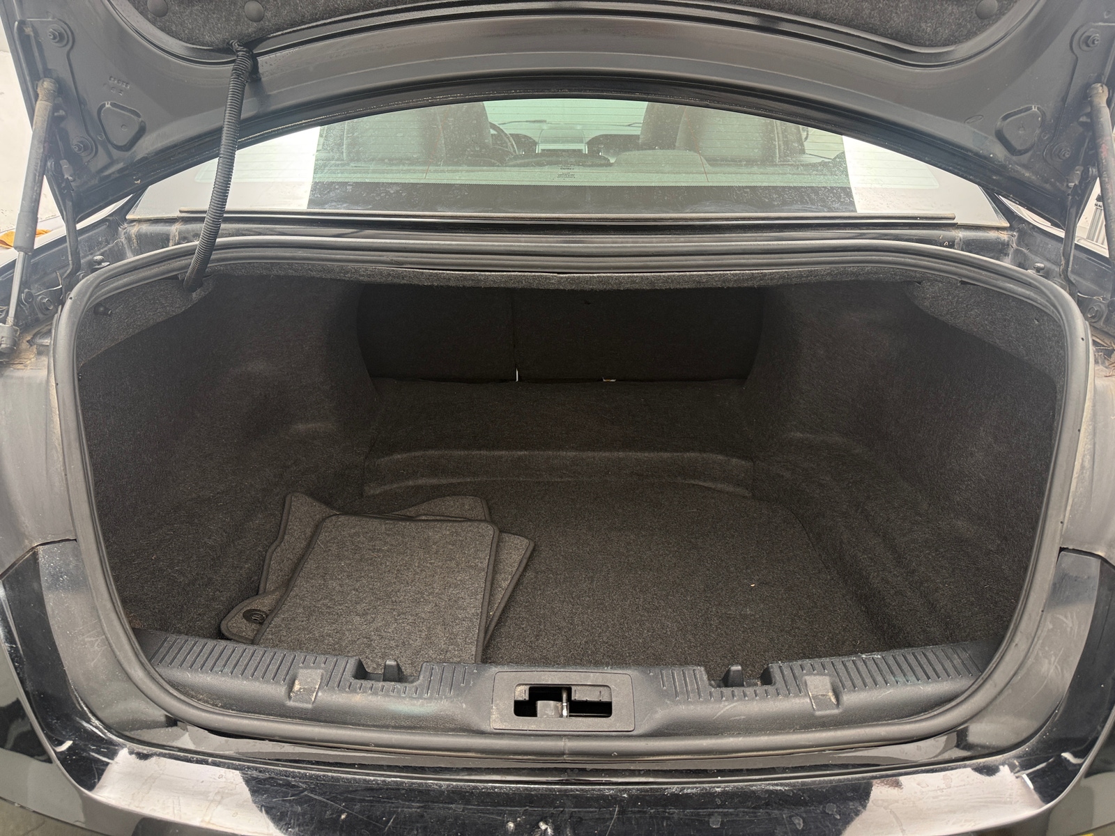 Thumbnail: 2016 Ford Taurus - 6