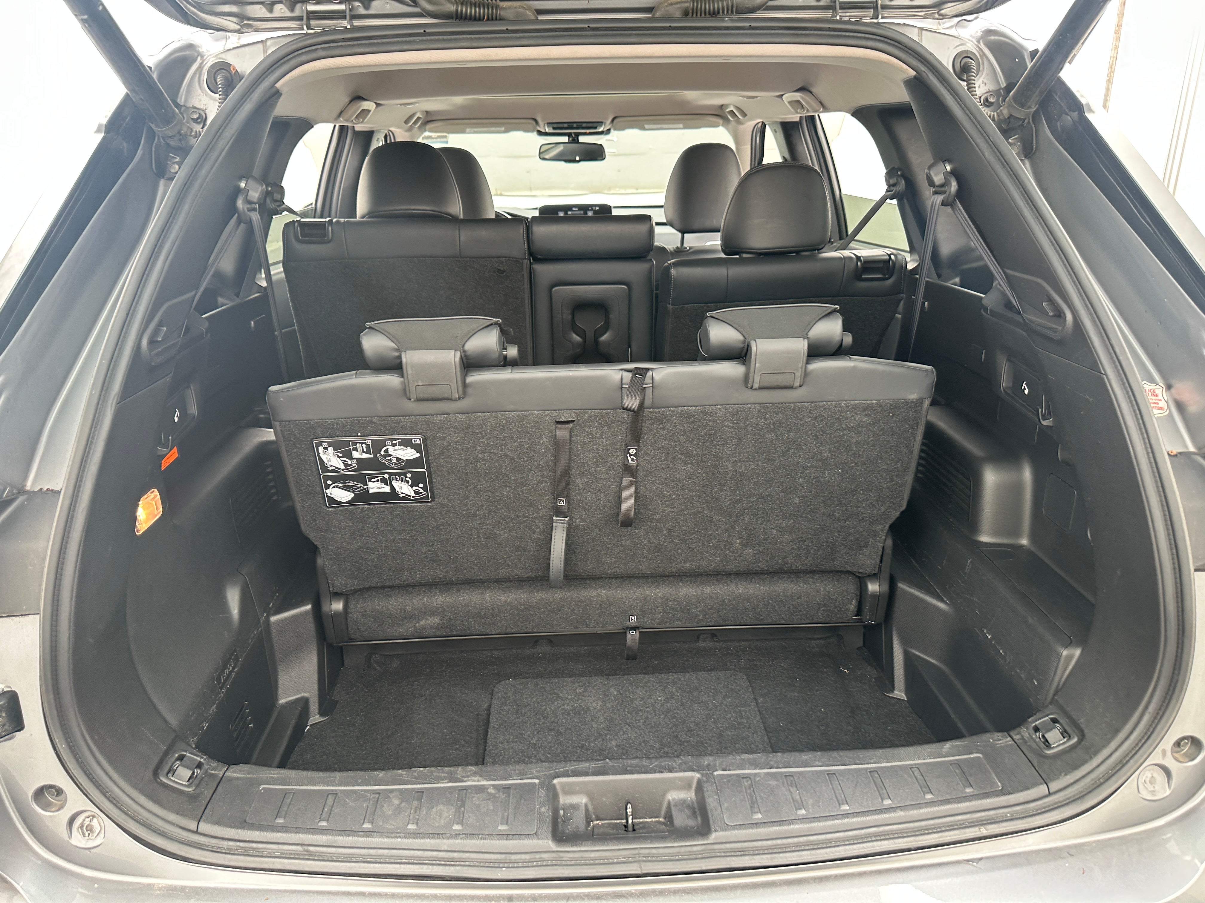 2023 Mitsubishi Outlander Plug-In Hybrid SE - Photo 6