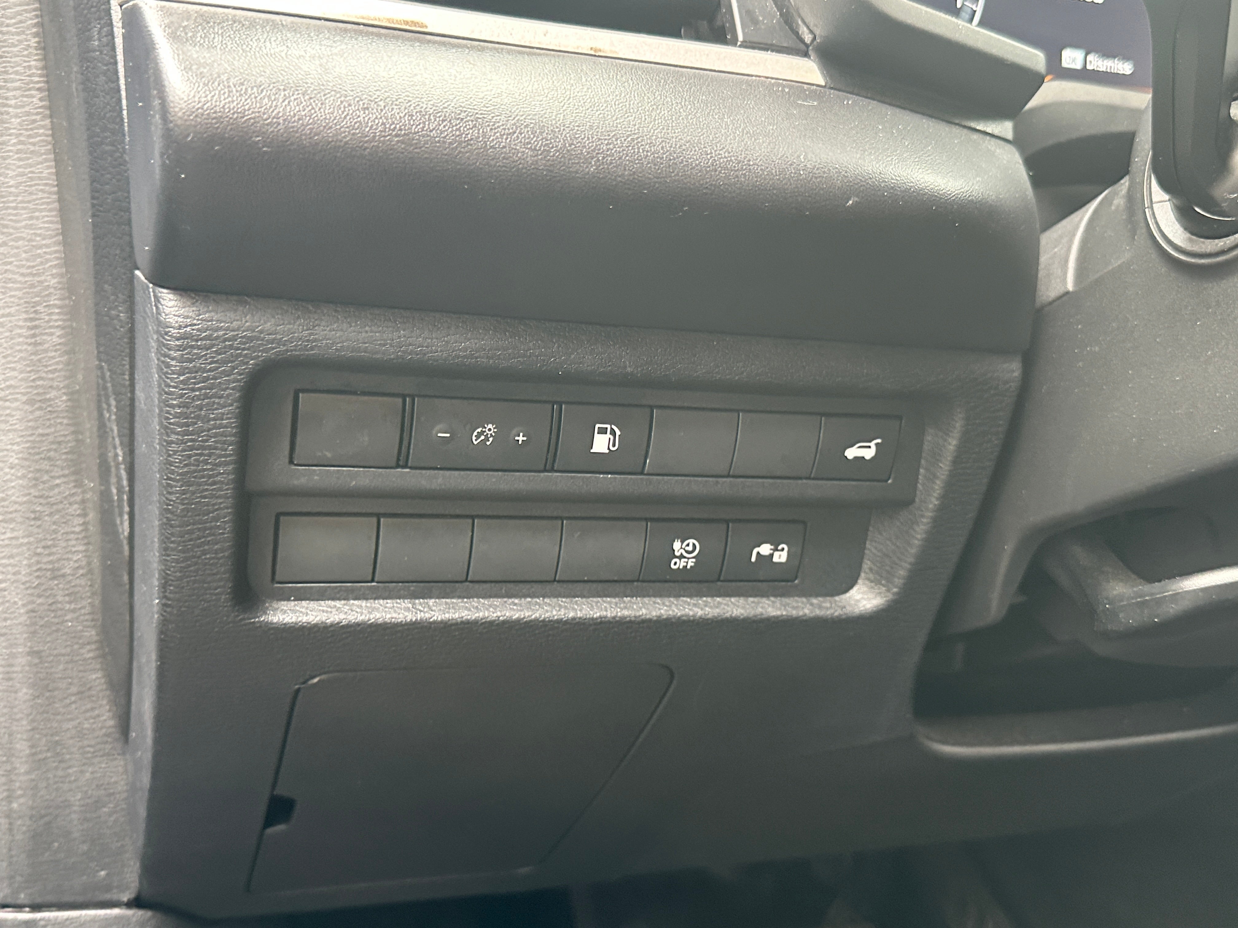 2023 Mitsubishi Outlander Plug-In Hybrid SE - Photo 10