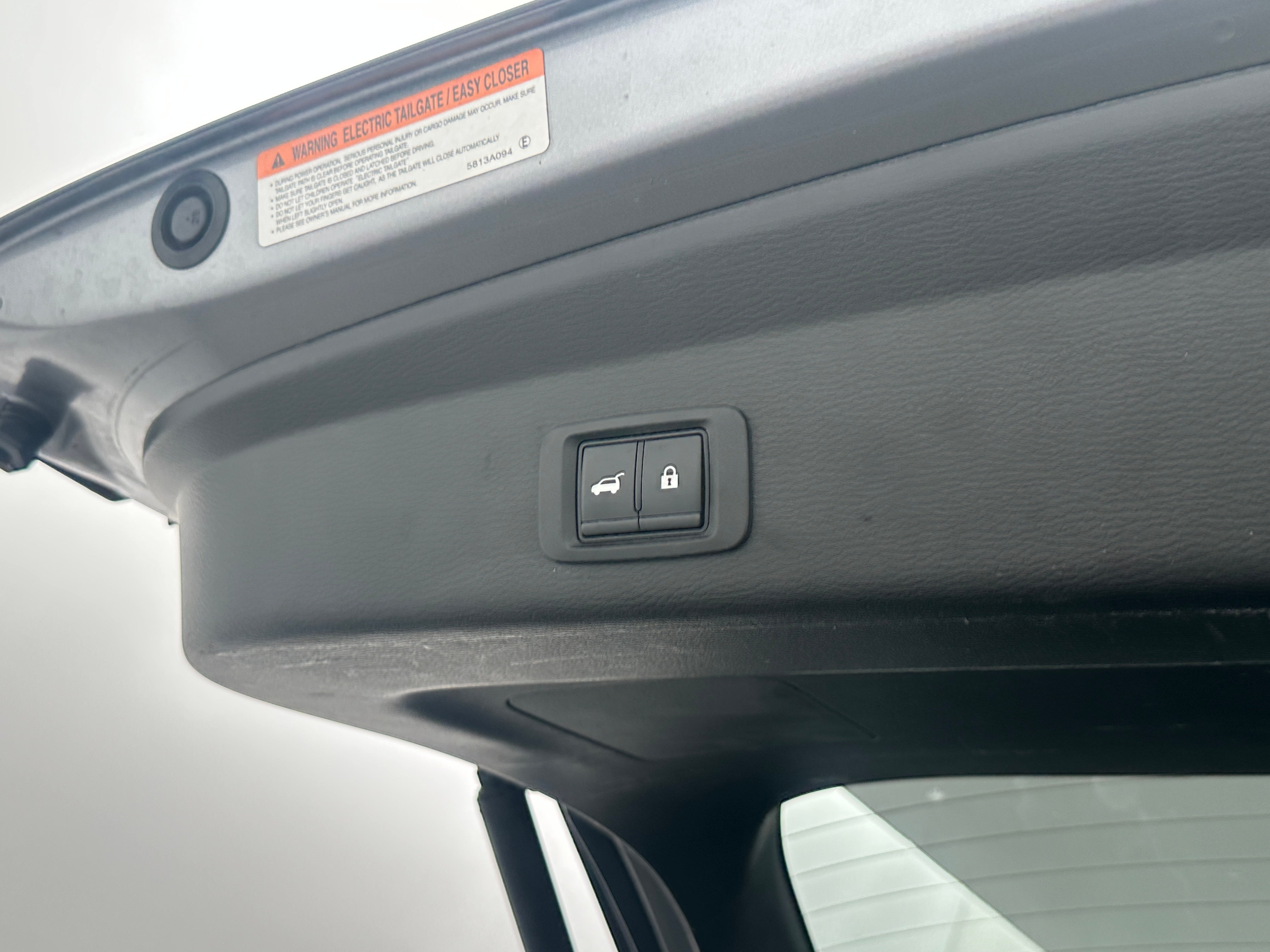 2023 Mitsubishi Outlander Plug-In Hybrid SE - Photo 12