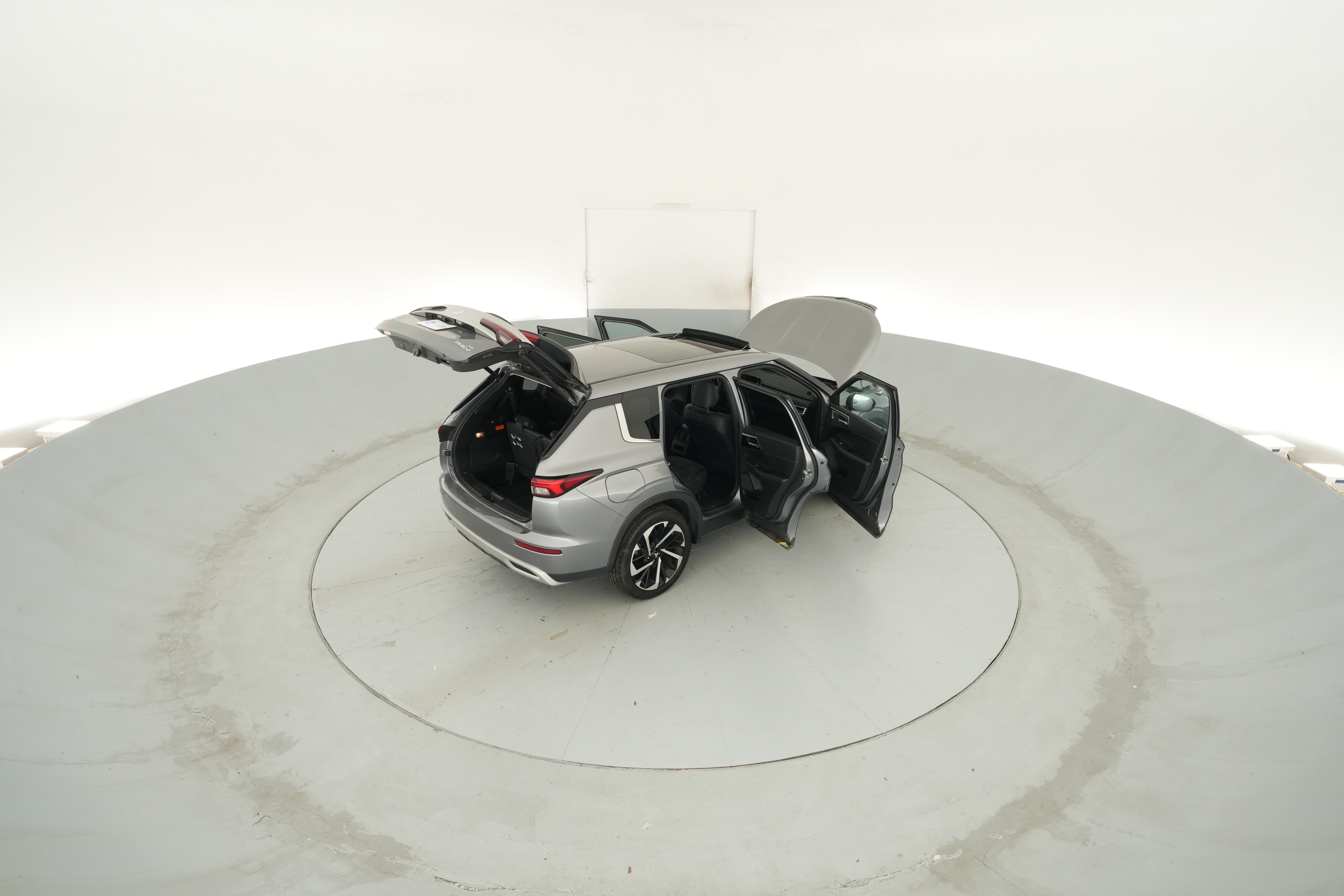 2023 Mitsubishi Outlander Plug-In Hybrid SE - Photo 53