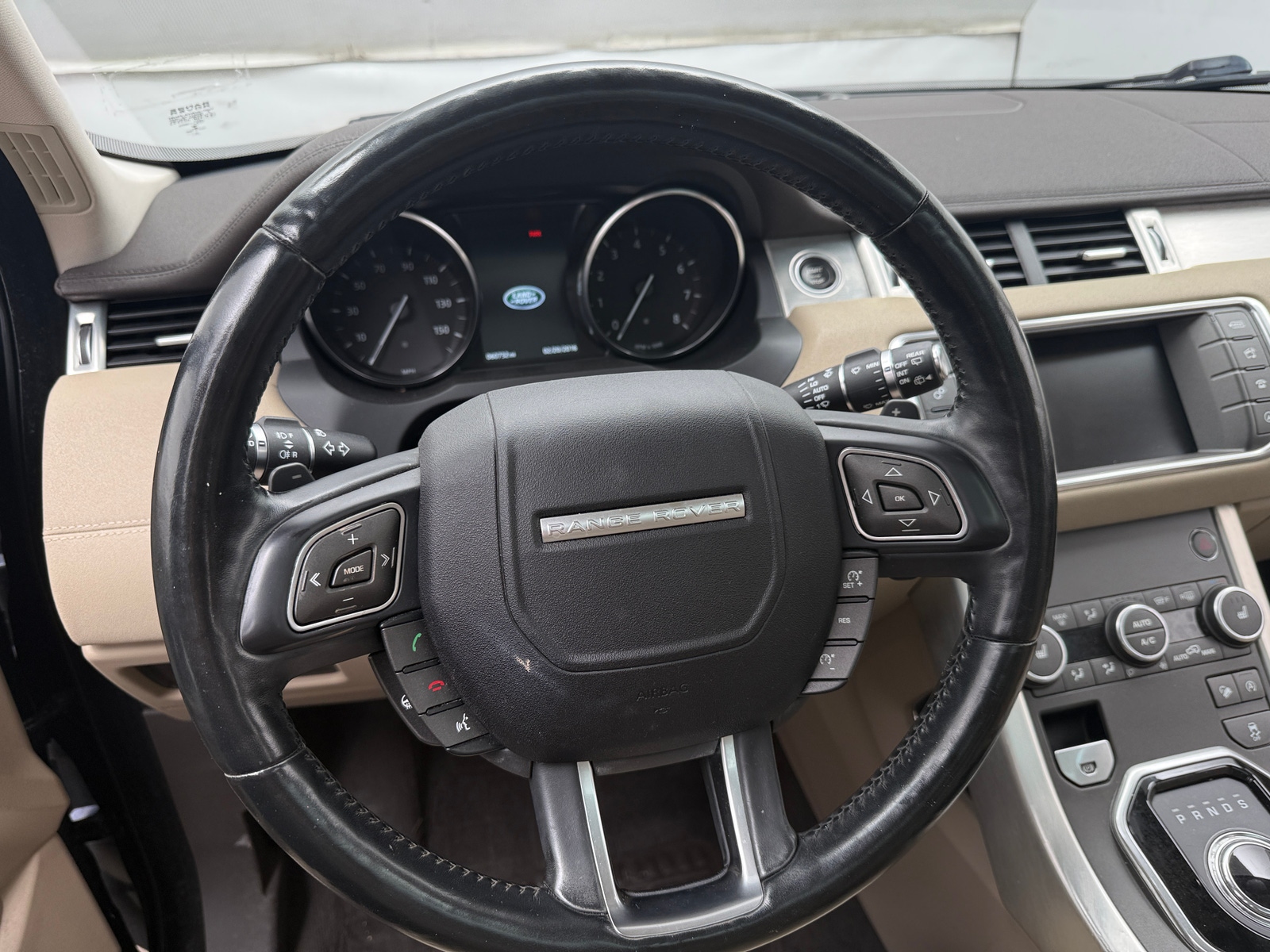 Thumbnail: 2017 Land Rover Range Rover Evoque - 4