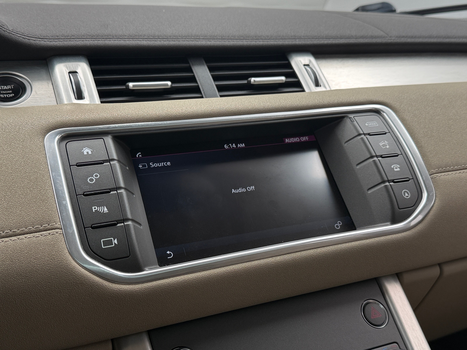 Thumbnail: 2017 Land Rover Range Rover Evoque - 3