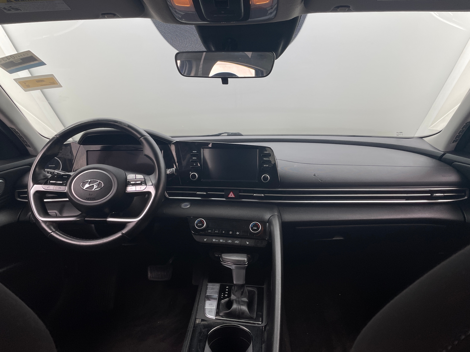 Thumbnail: 2021 Hyundai Elantra - 3
