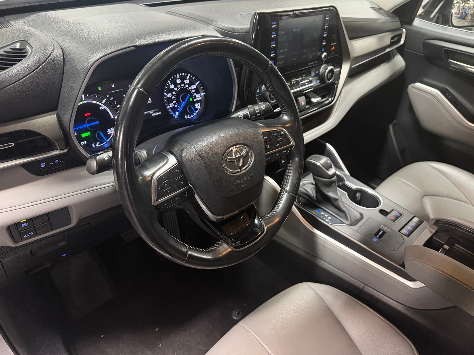 Thumbnail: 2021 Toyota Highlander - 4