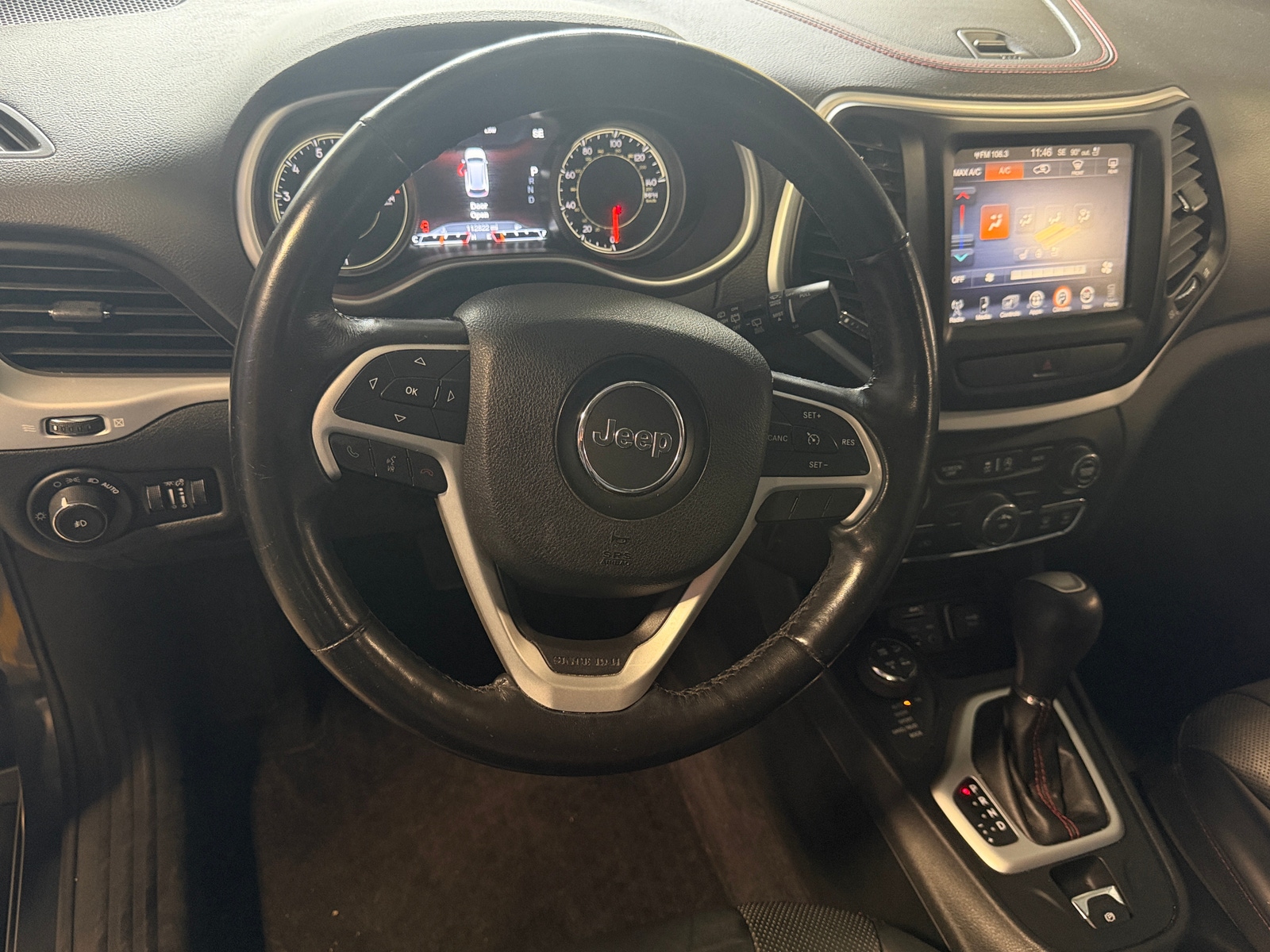 Thumbnail: 2016 Jeep Cherokee - 5