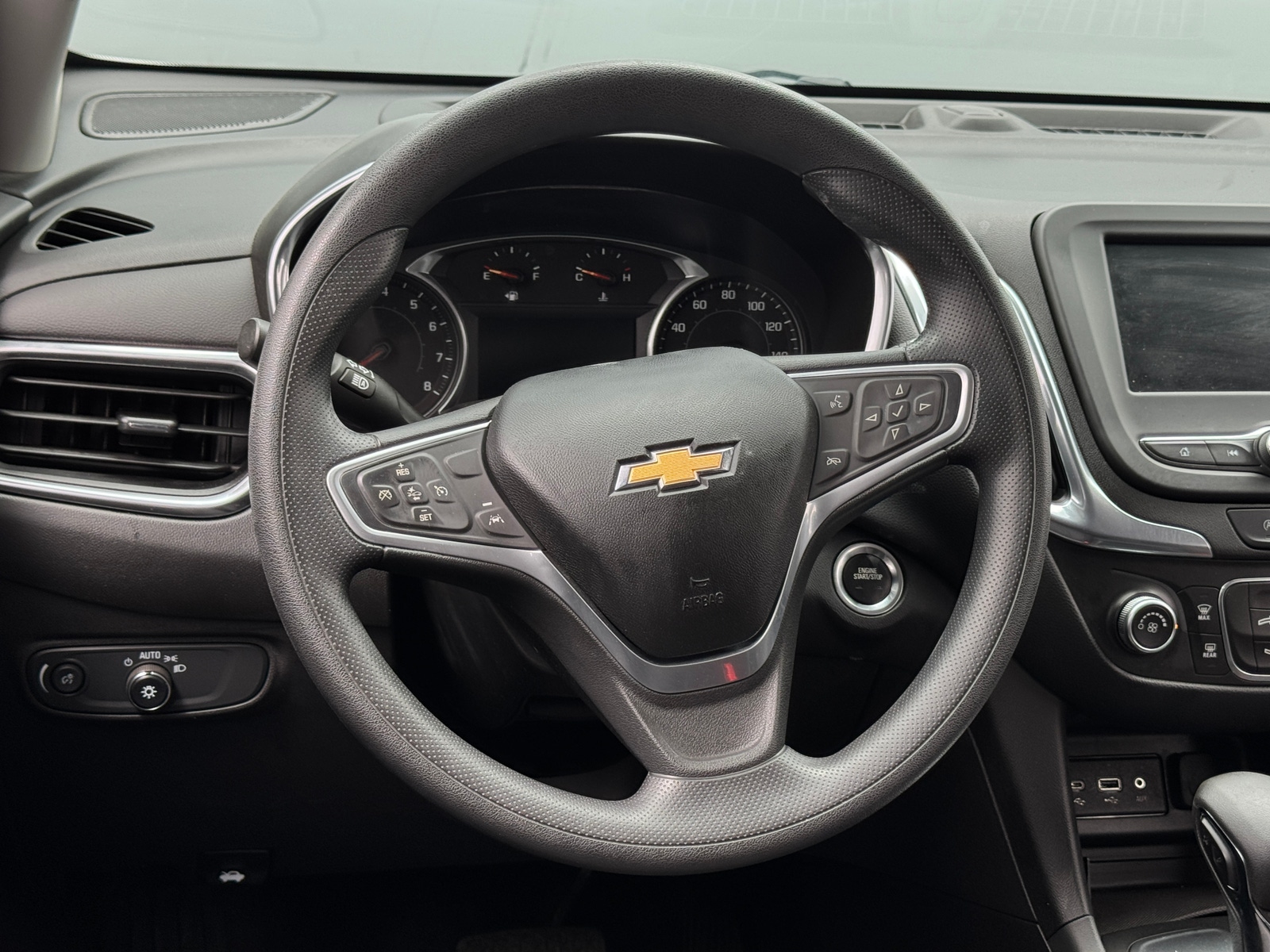 Thumbnail: 2022 Chevrolet Equinox - 5