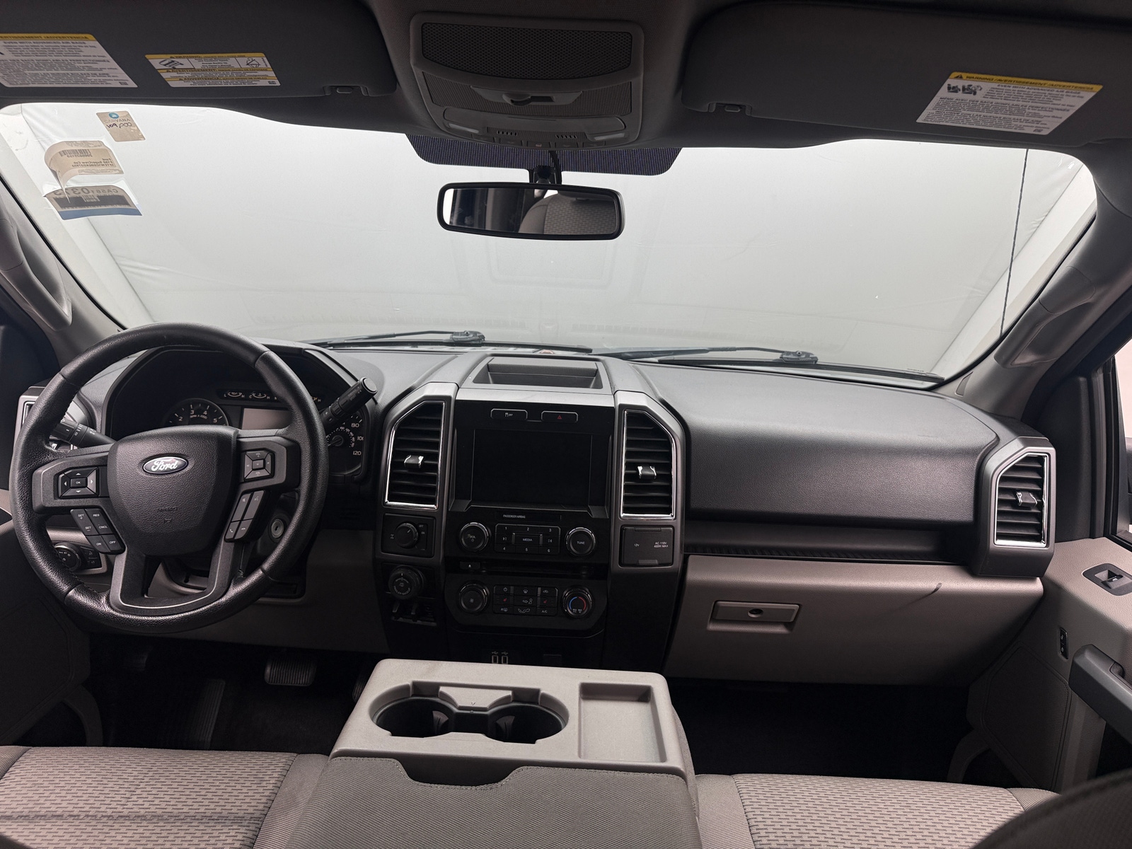 Thumbnail: 2016 Ford Econoline - 3