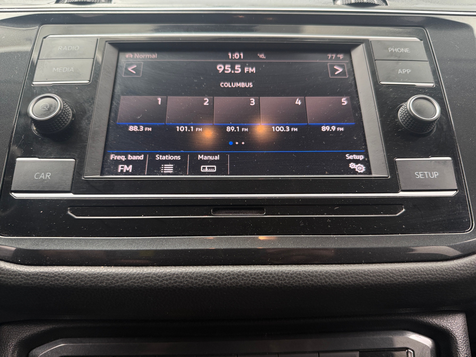 Thumbnail: 2019 Volkswagen Tiguan - 4