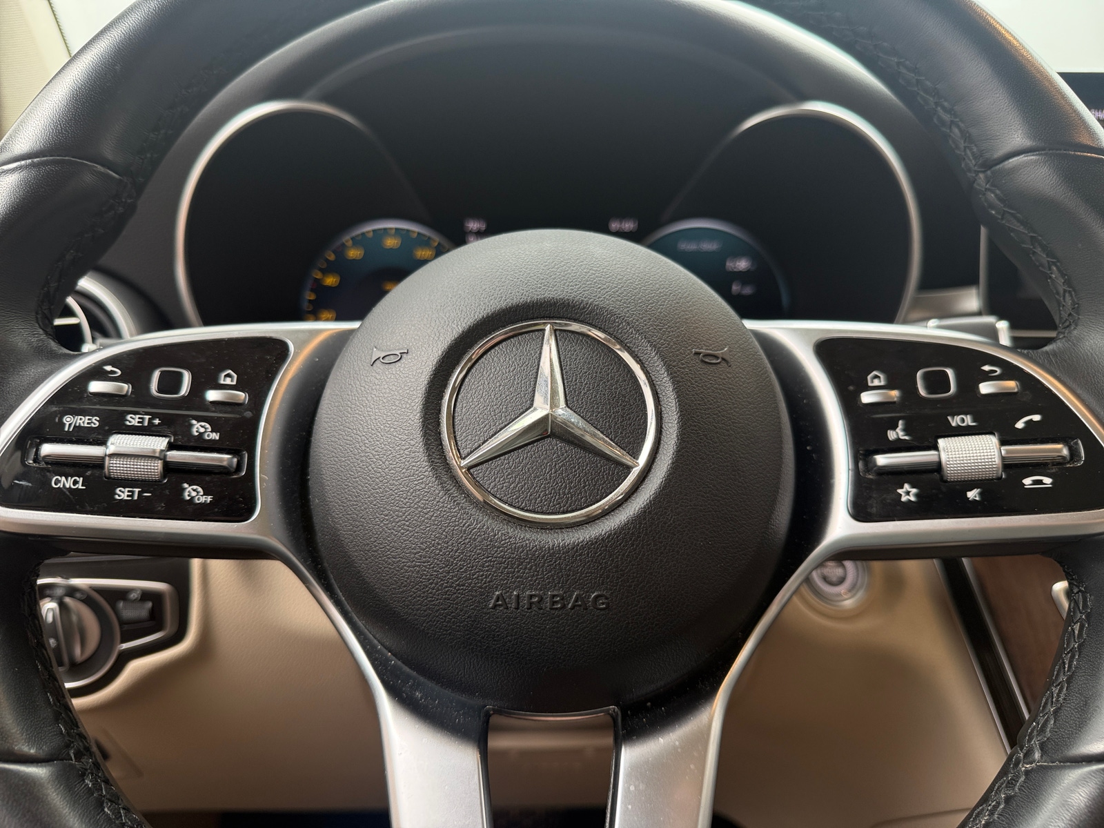 Thumbnail: 2022 Mercedes-Benz GLC - 4