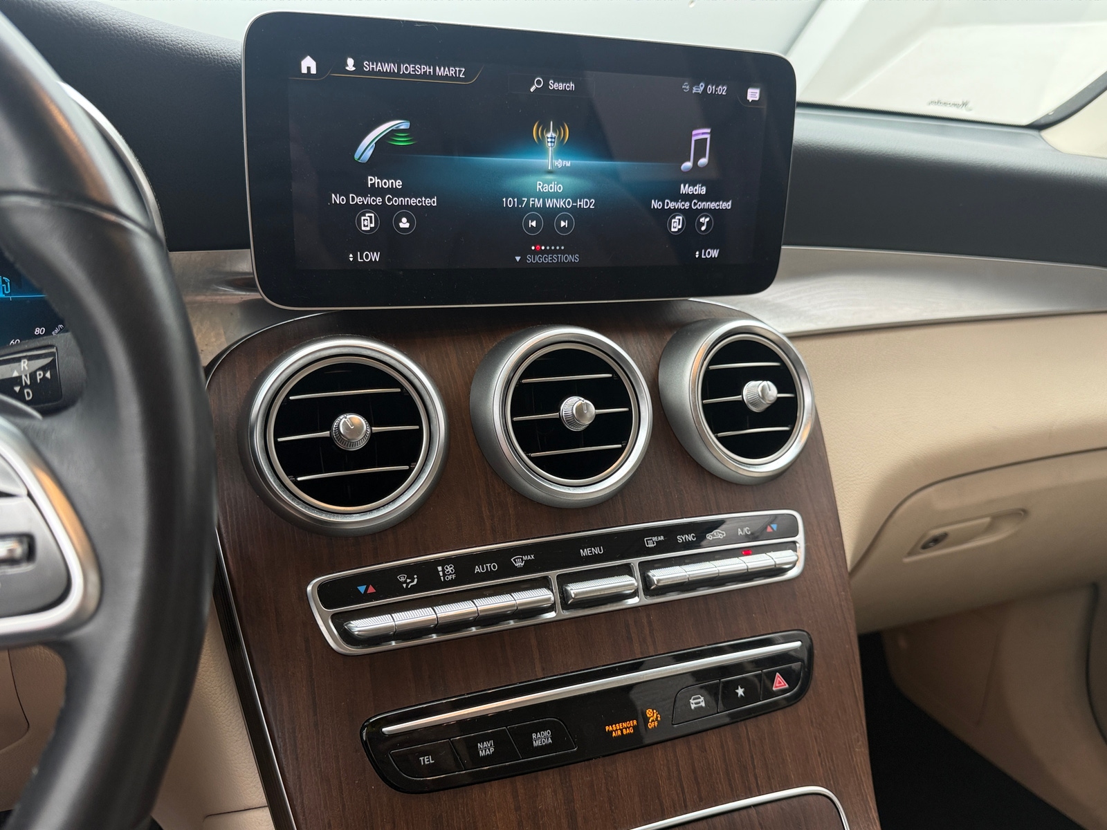 Thumbnail: 2022 Mercedes-Benz GLC - 3