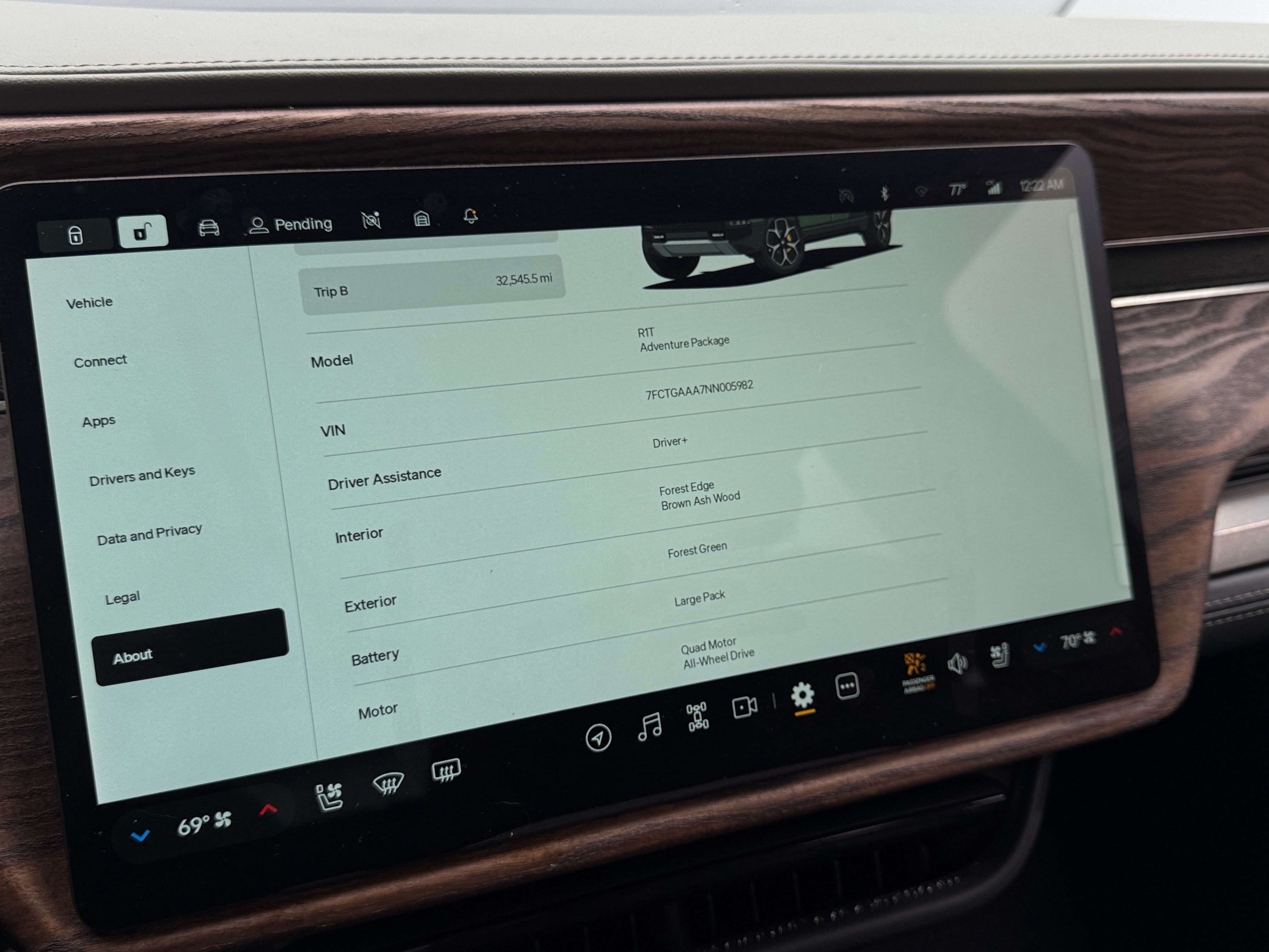 2022 Rivian R1T Adventure - Photo 17